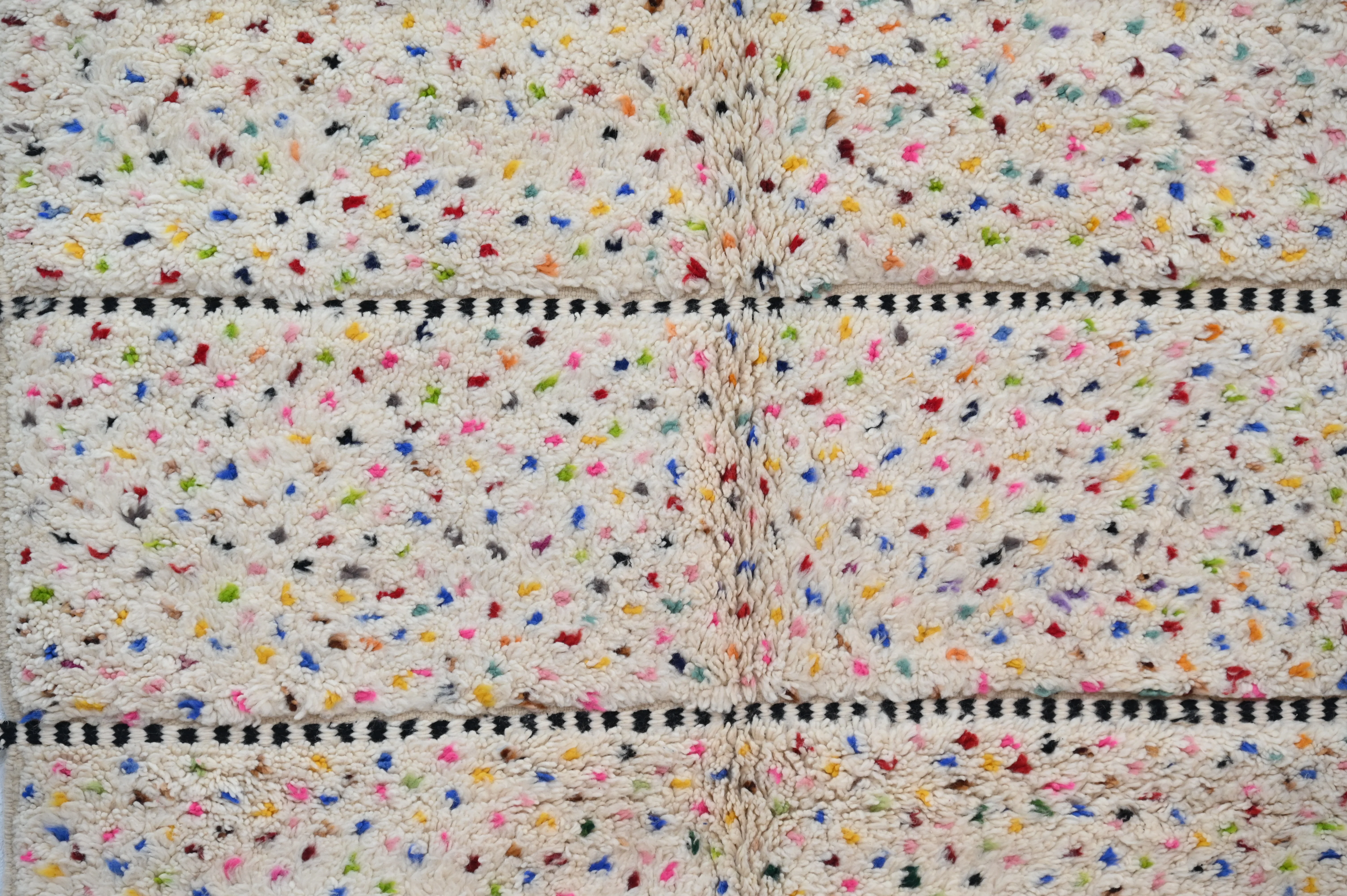 Handmade Azilal Rug, 260 x 165 cm, AZO-771 - Image 8