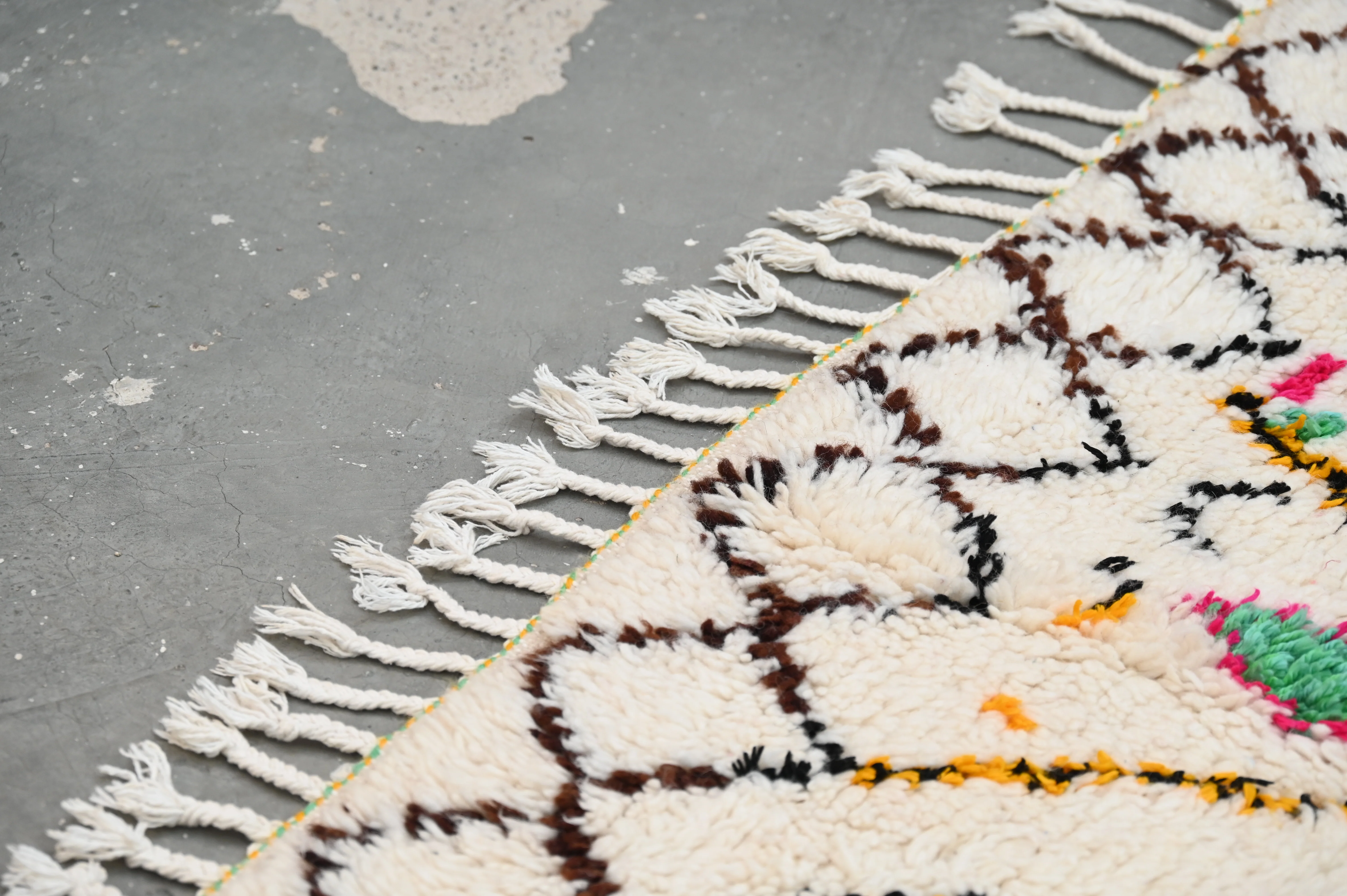Handmade Azilal Rug, 270 x 145 cm, AZO-773 - Image 3