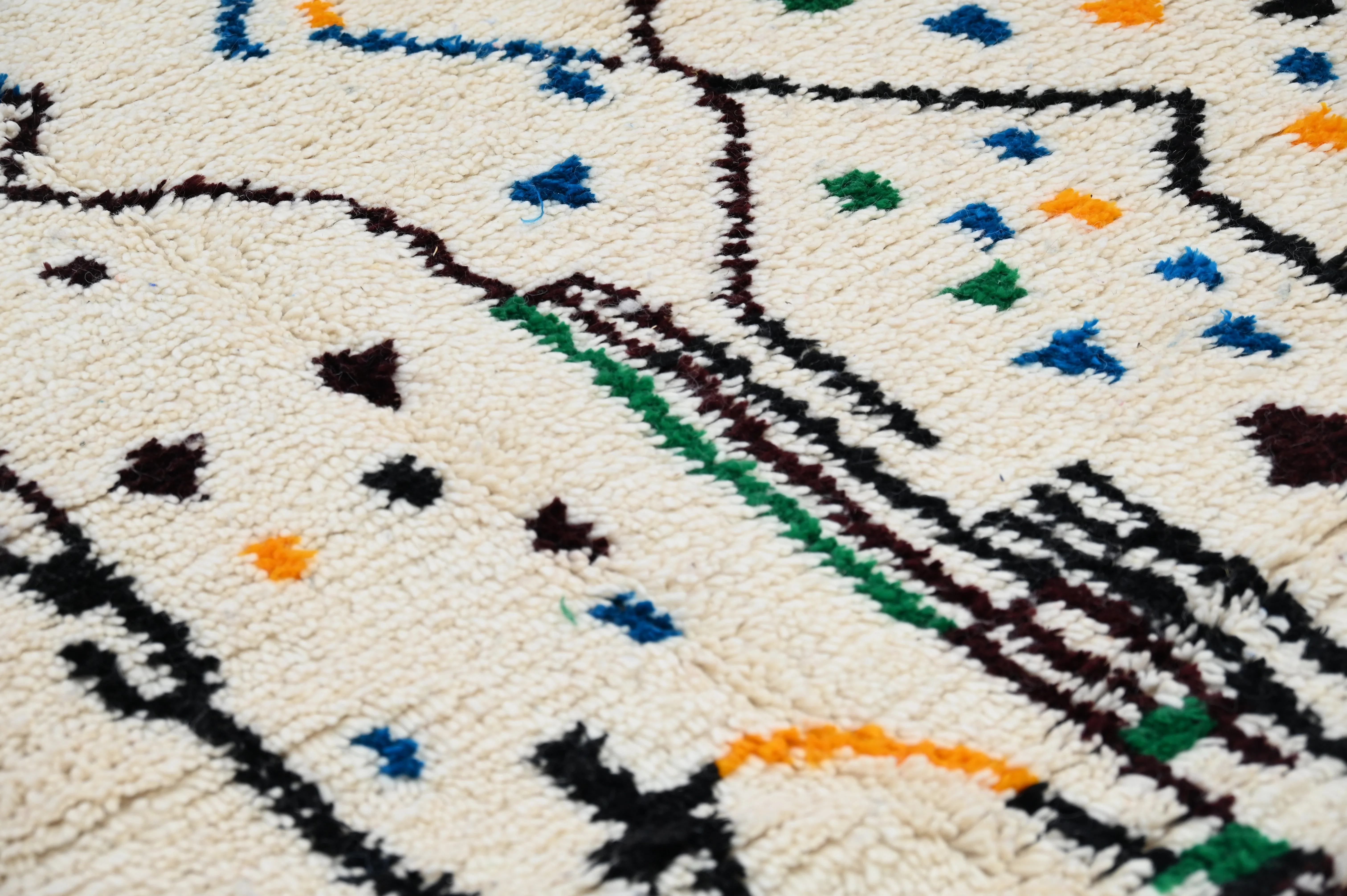 Handmade Azilal Rug, 275 x 155 cm, AZO-510 - Image 5