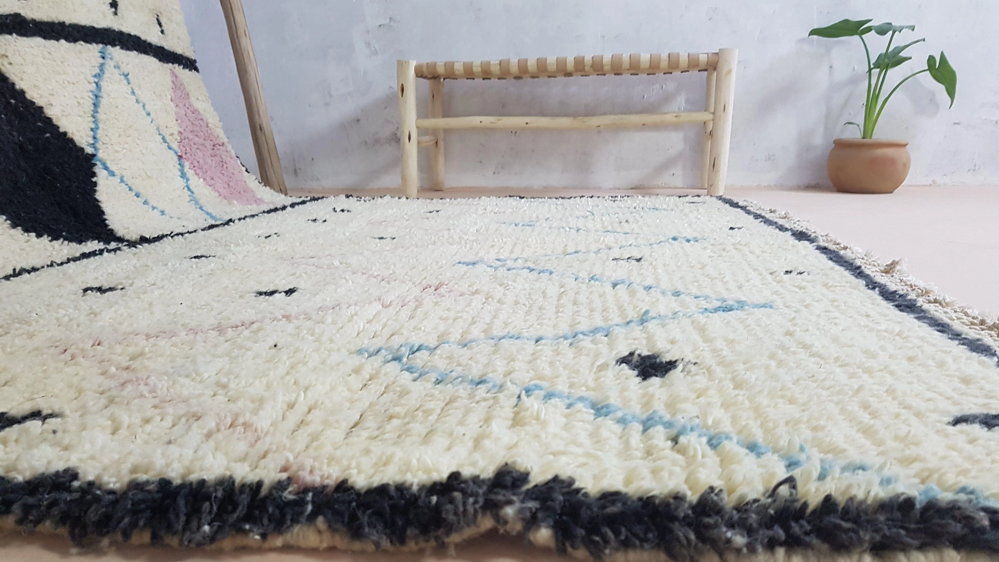 Large Azilal rug, 295 x 190 cm || 9.68 x 6.23 feet - Image 3