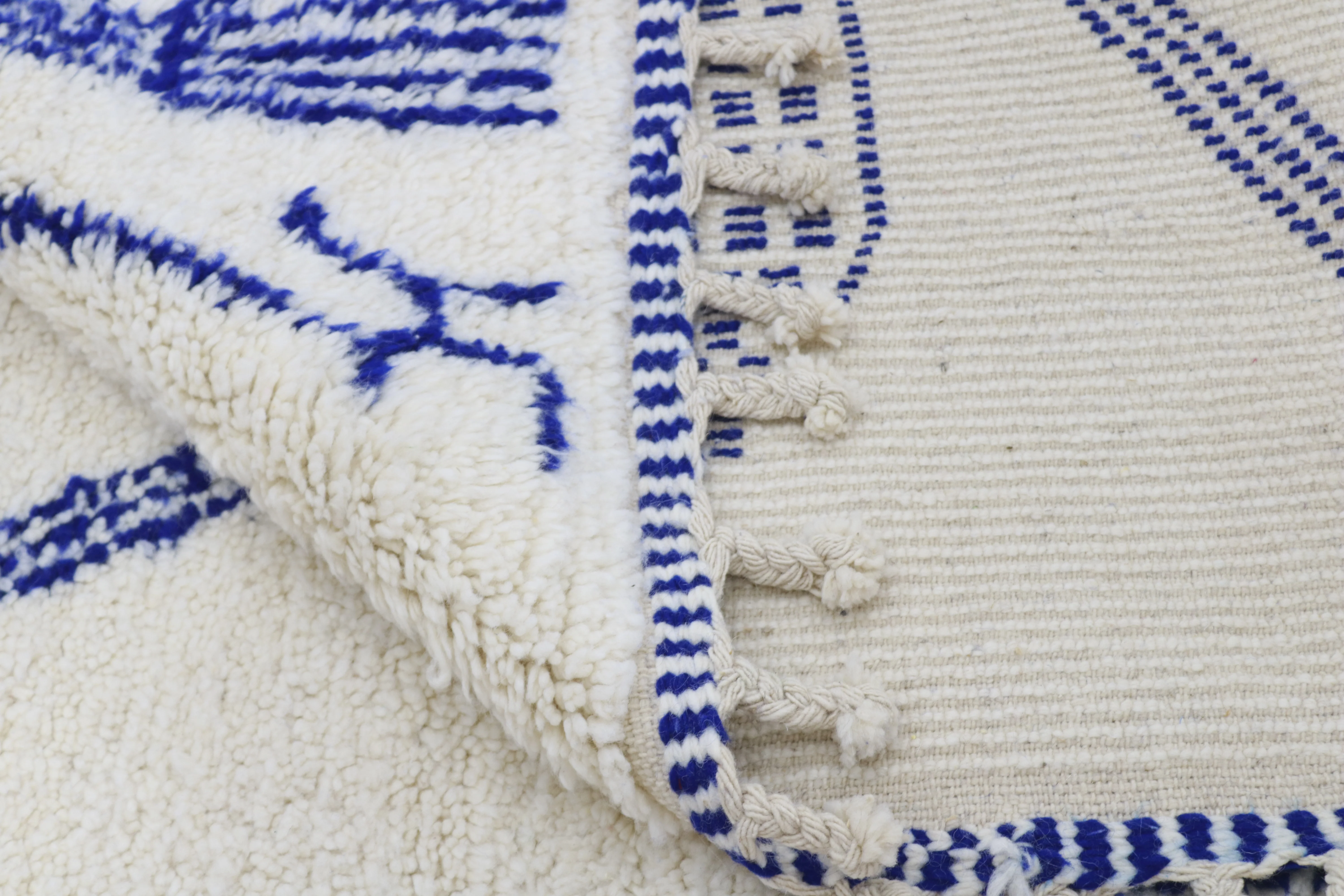 Large Azilal Rug 300×205 cm – Ivory Blue Minimalist, GO-950 - Image 4