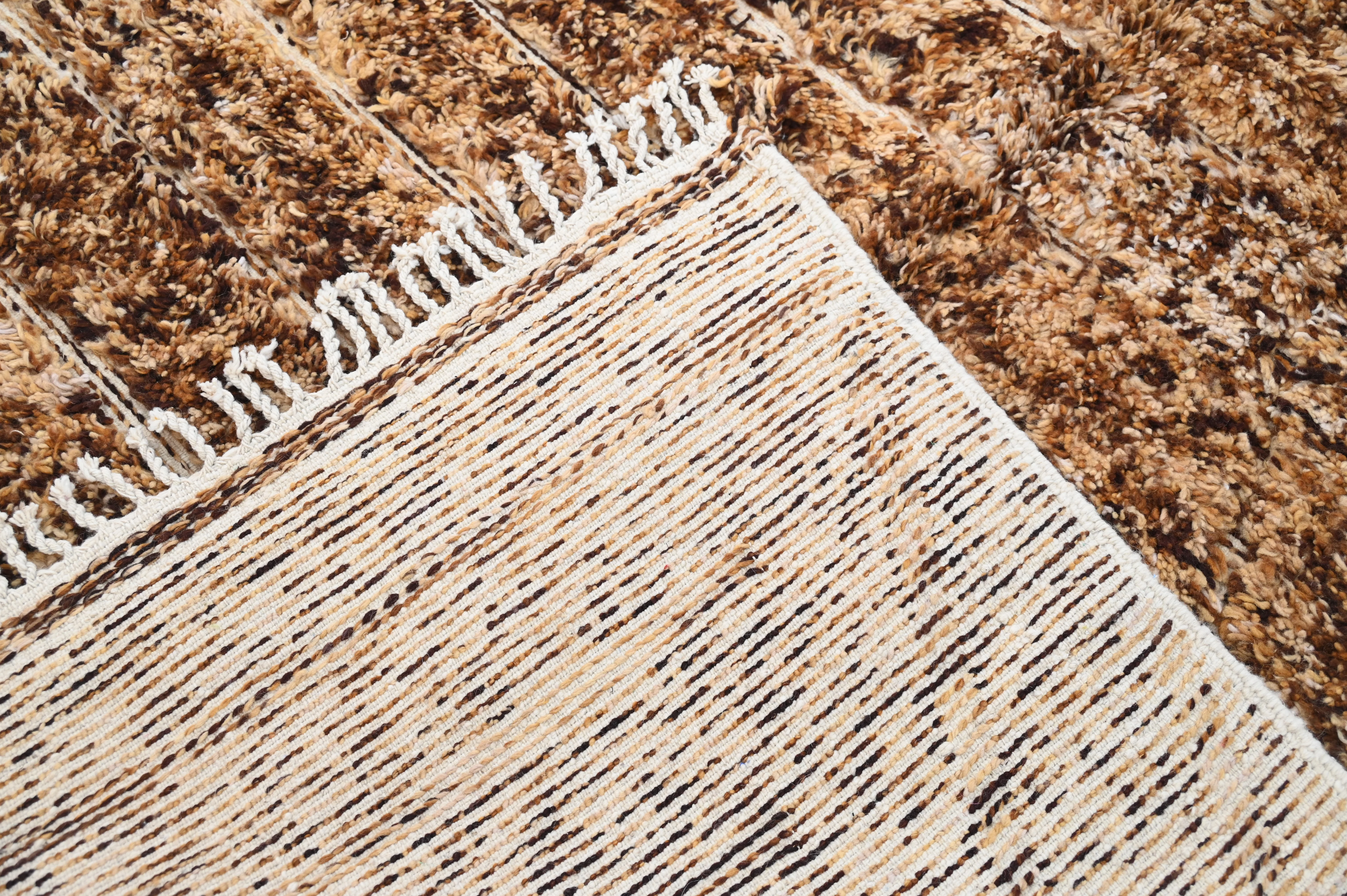 LARGE Azilal Rug, 305 x 200 cm, GO-841 - Image 4