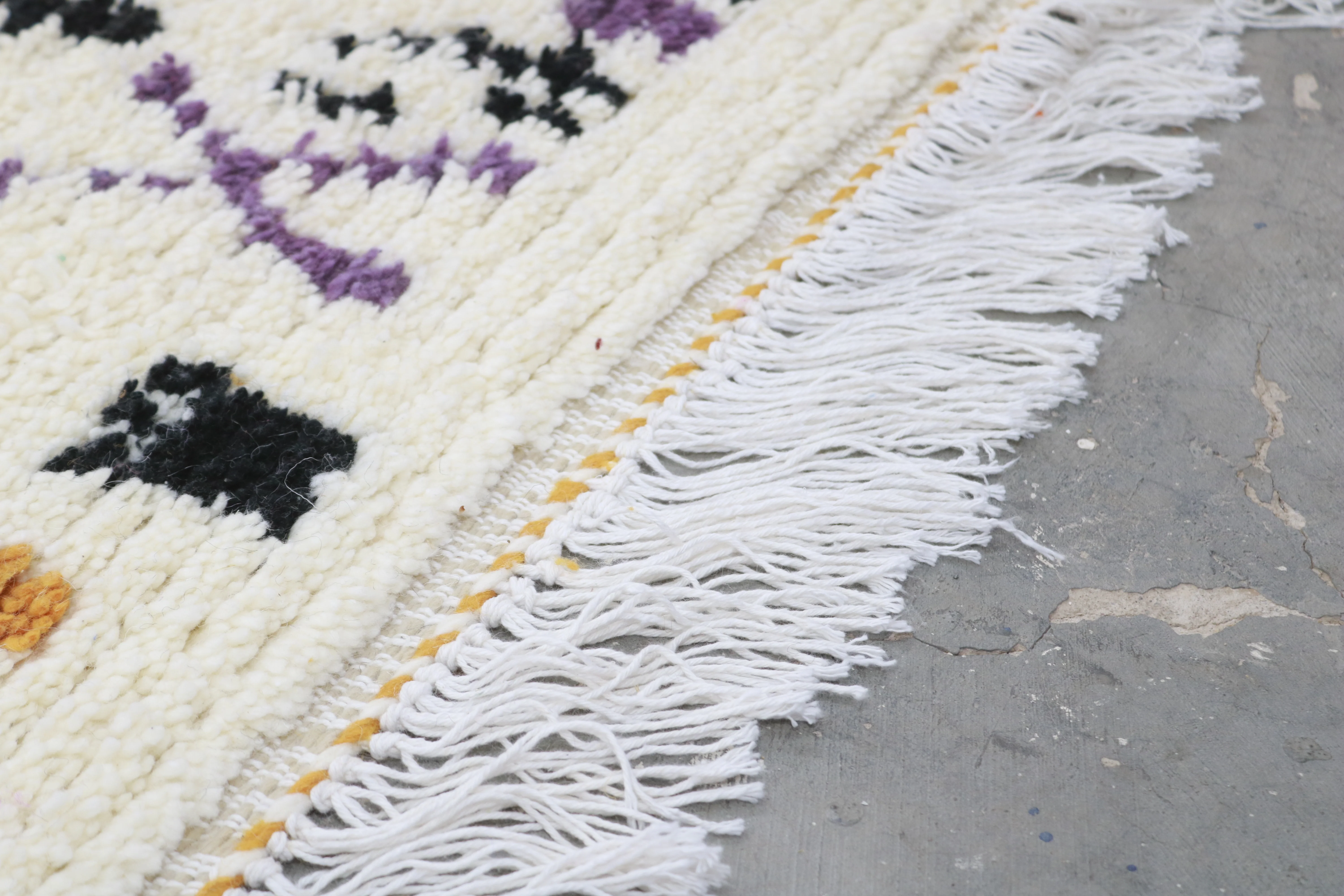 Large Azilal Rug 310×215 cm – Abstract Moroccan Wool Rug, GO-970 - Image 5