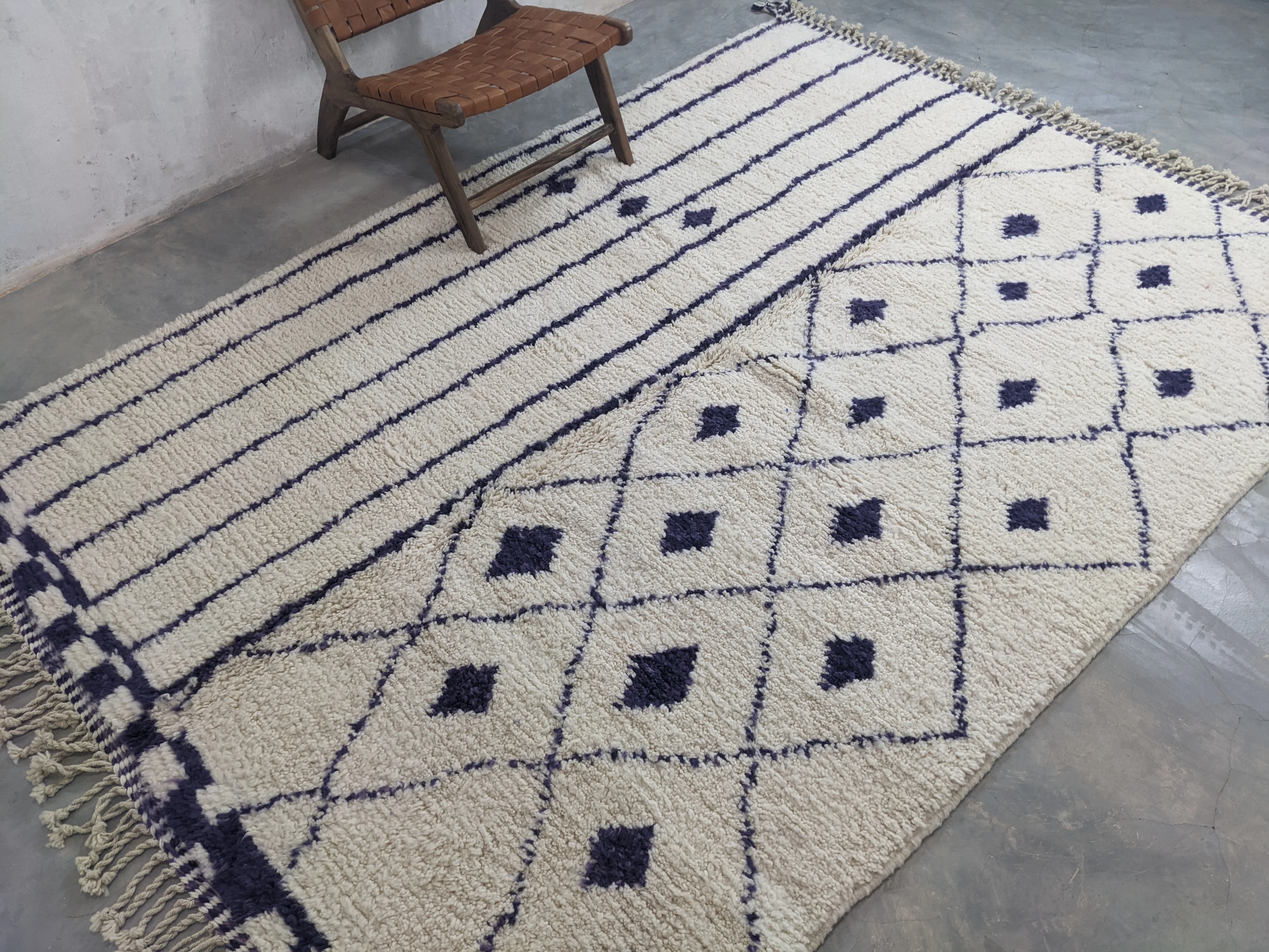 LARGE Beni Ouarain Rug, 295 x 210 cm || 9,68 x 6,89 feet, G-281 - Image 3