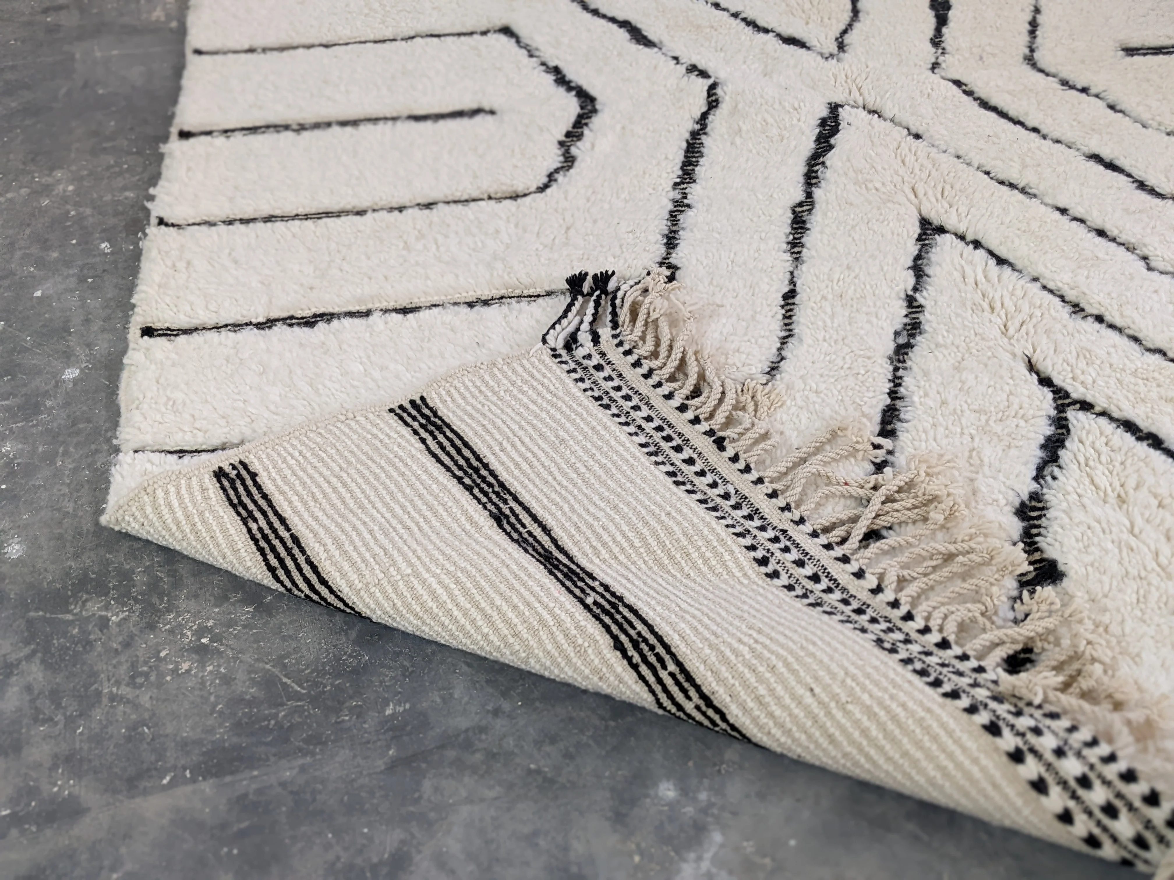 LARGE Beni Ouarain Rug, 295 x 215 cm || 9,68 x 7,05 feet, G-384 - Image 5