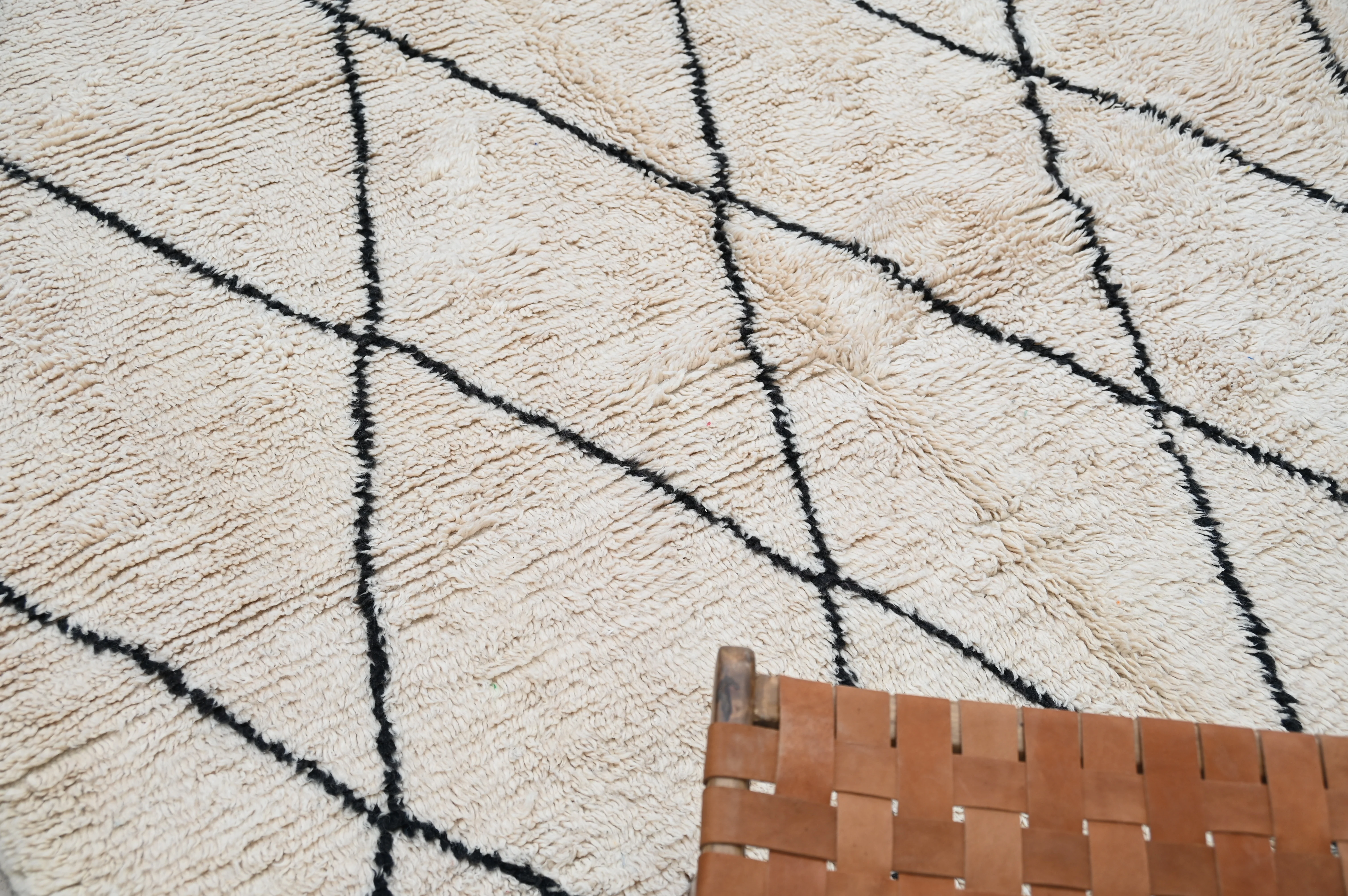 LARGE Beni Ouarain Rug, 300 x 200 cm, GO-901 - Image 5