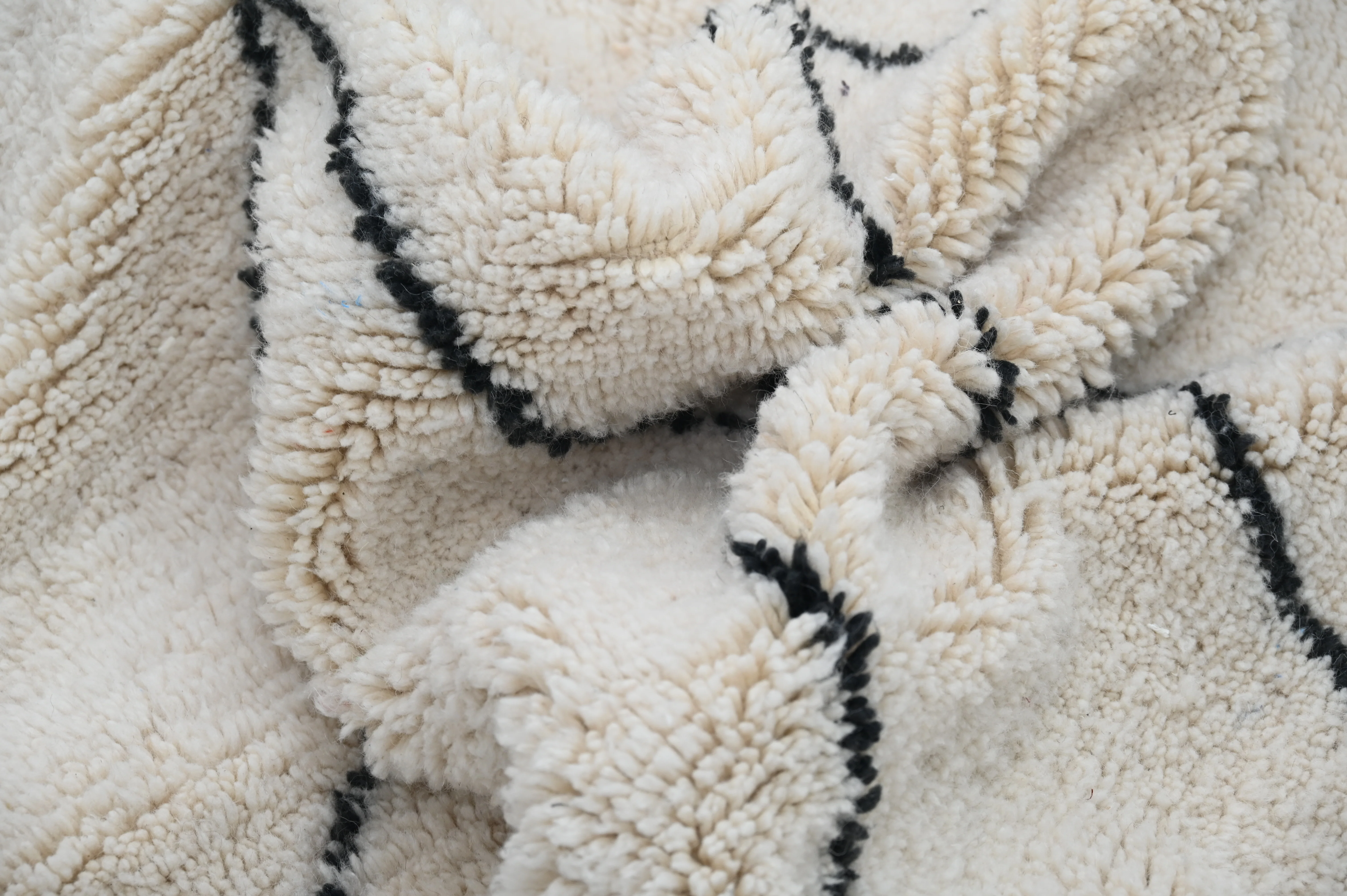 LARGE Beni Ouarain Rug, 300 x 205 cm, GO-864 - Image 3
