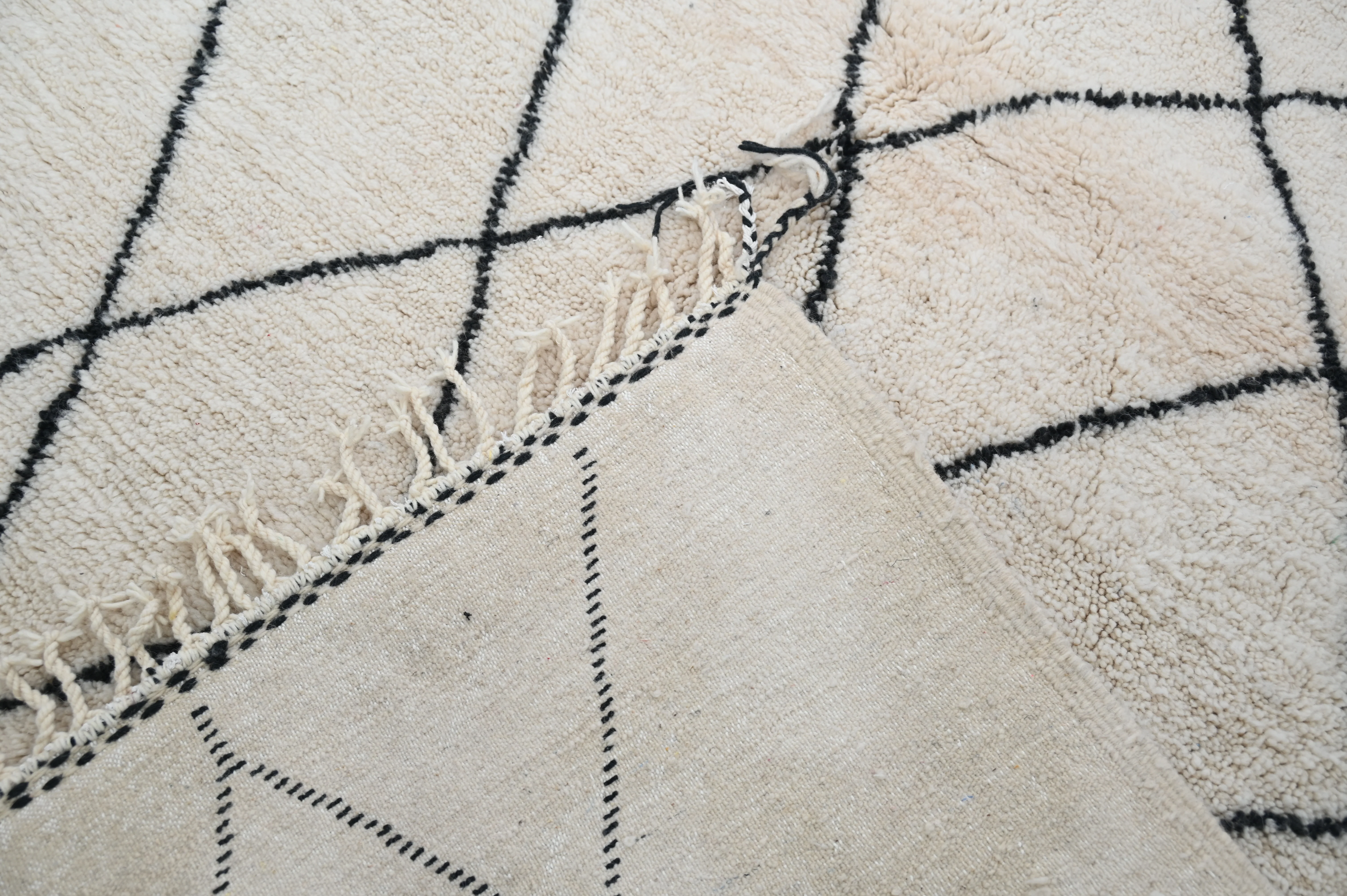 LARGE Beni Ouarain Rug, 300 x 205 cm, GO-864 - Image 8
