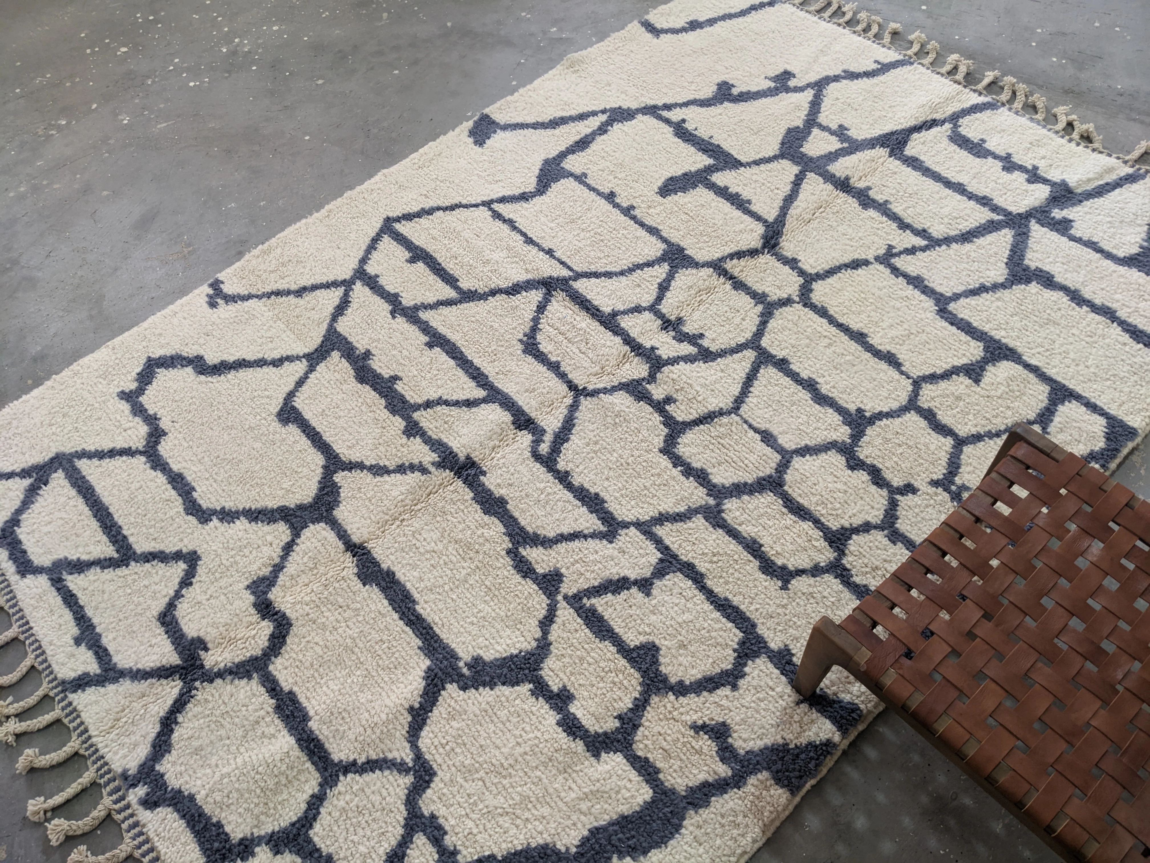 LARGE Beni Ouarain Rug, 300 x 210 cm, GO-466 - Image 2