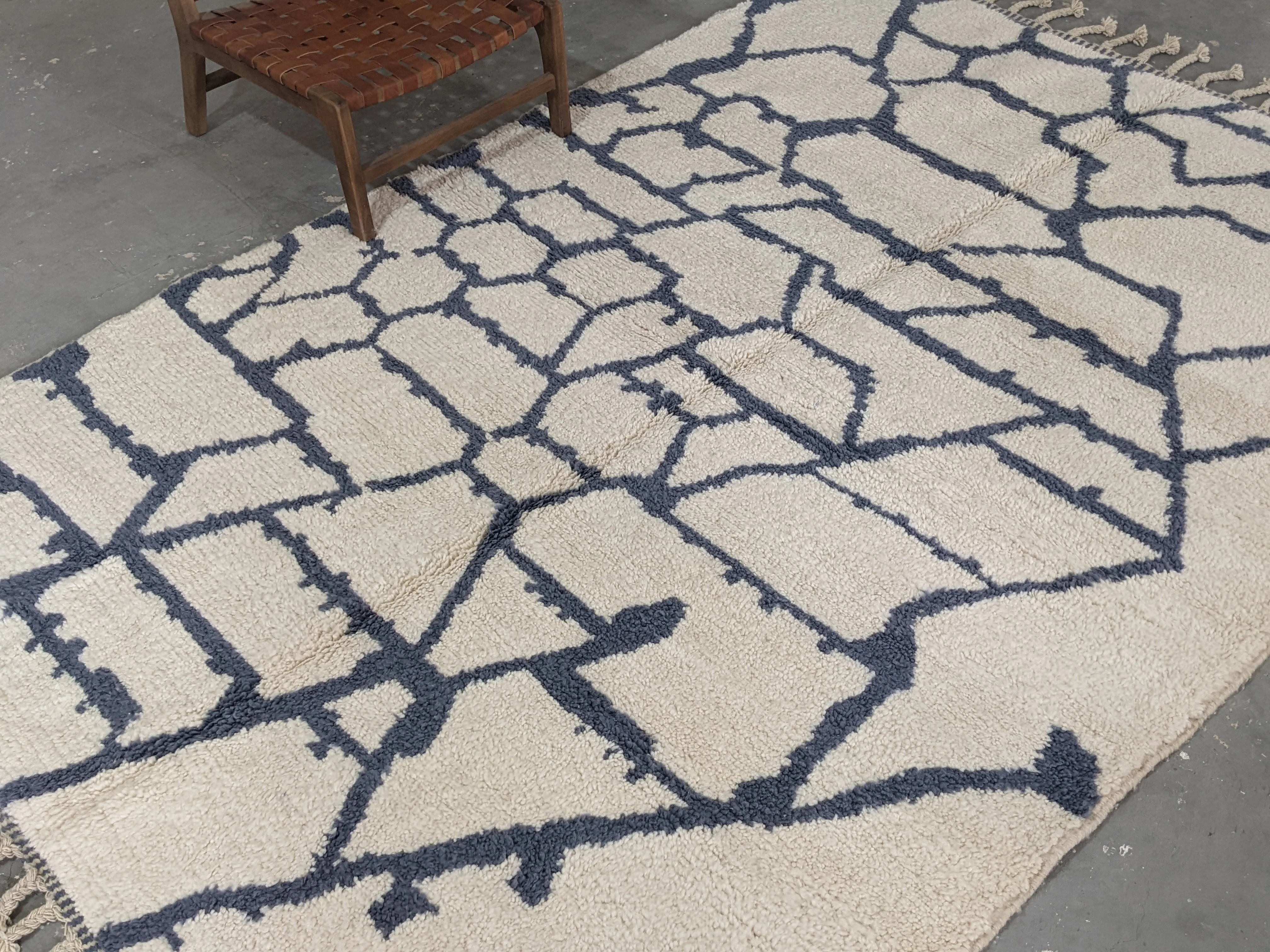 LARGE Beni Ouarain Rug, 300 x 210 cm, GO-466 - Image 5