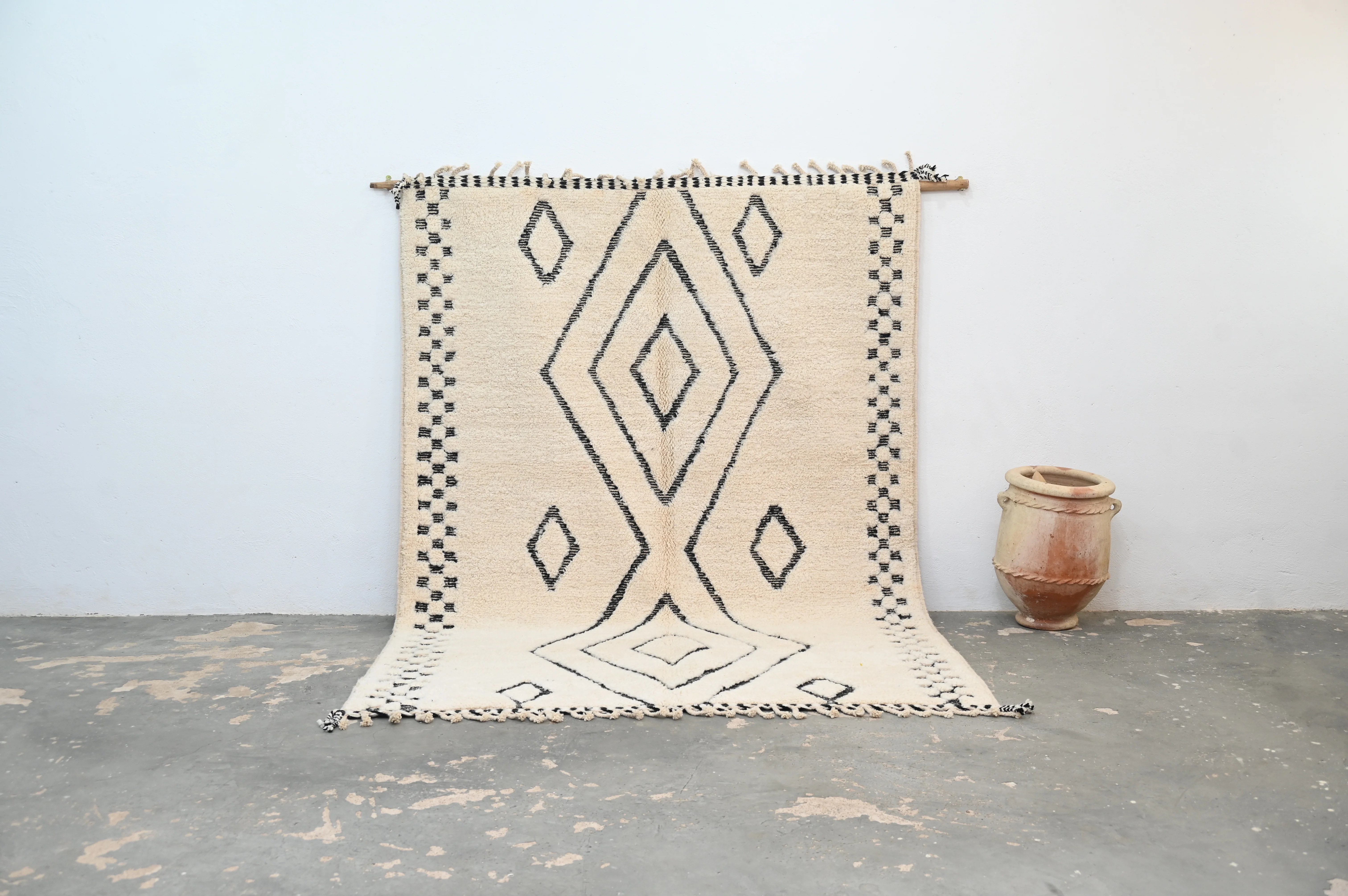 LARGE Beni Ouarain Rug, 300 x 215 cm, GO-835