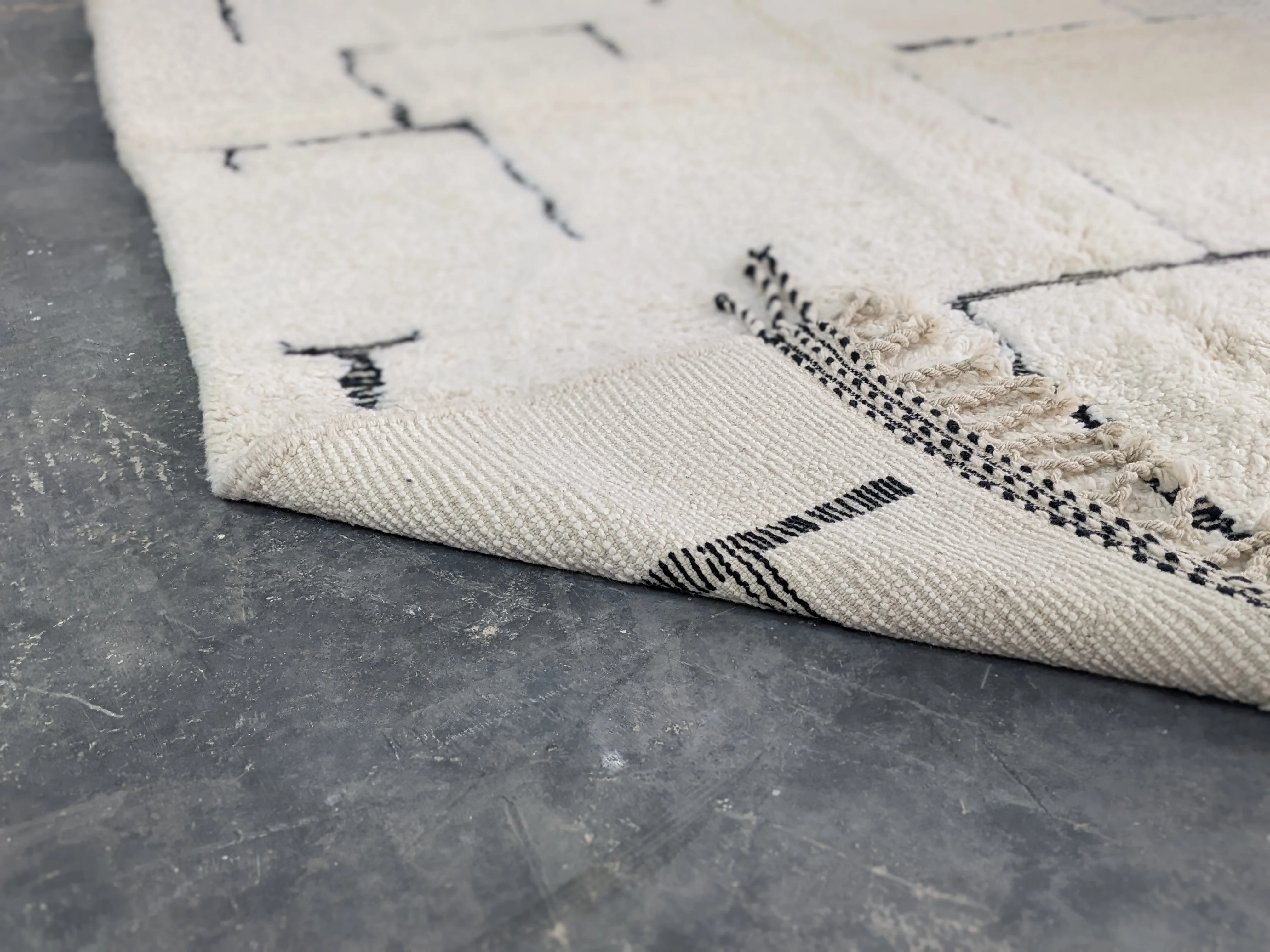 LARGE Beni Ouarain Rug, 305 x 215 cm || 10,01 x 7,05 feet, G-322 - Image 4