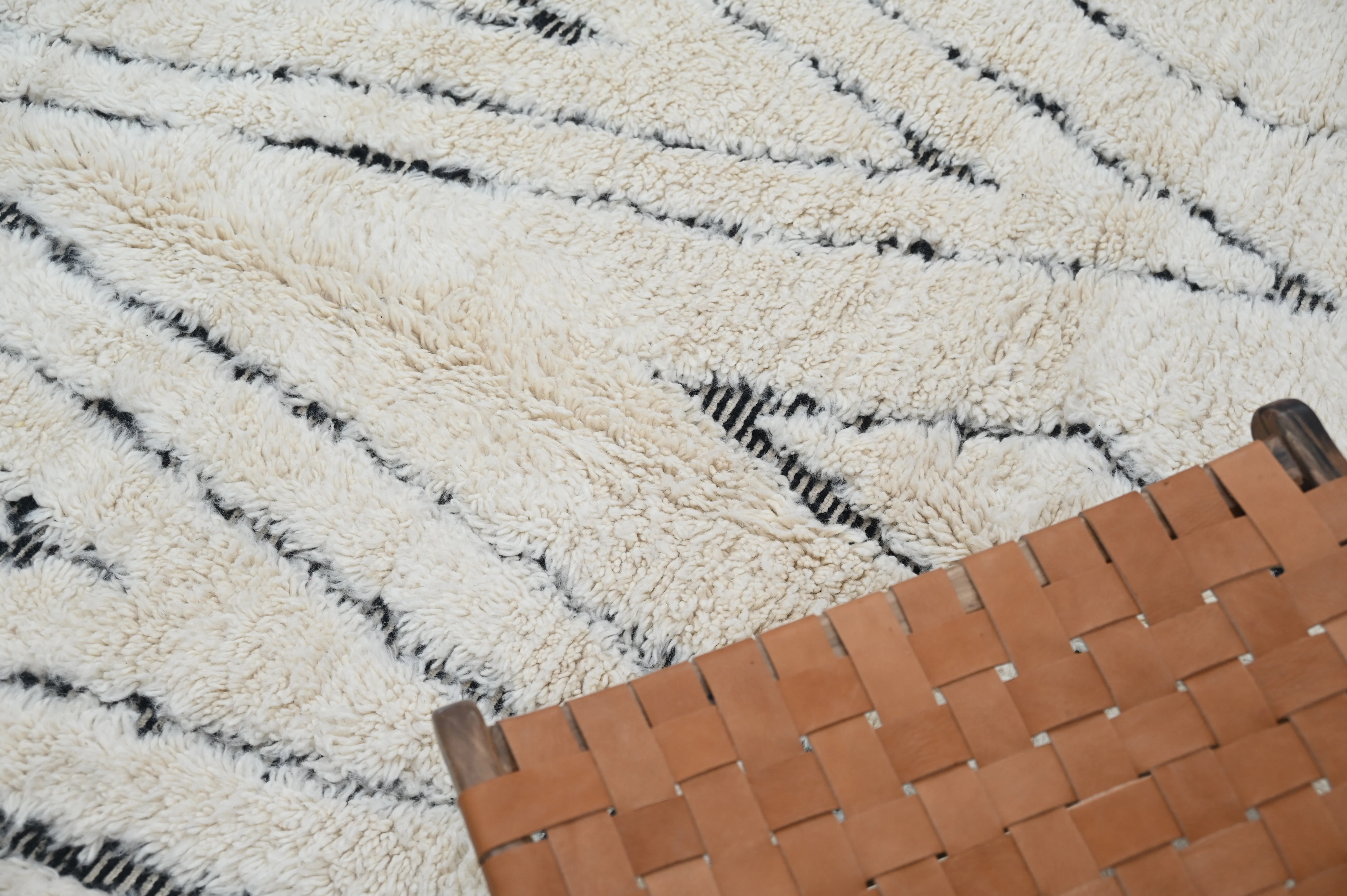 LARGE Beni Ouarain Rug, 310 x 200 cm, GO-813 - Image 3