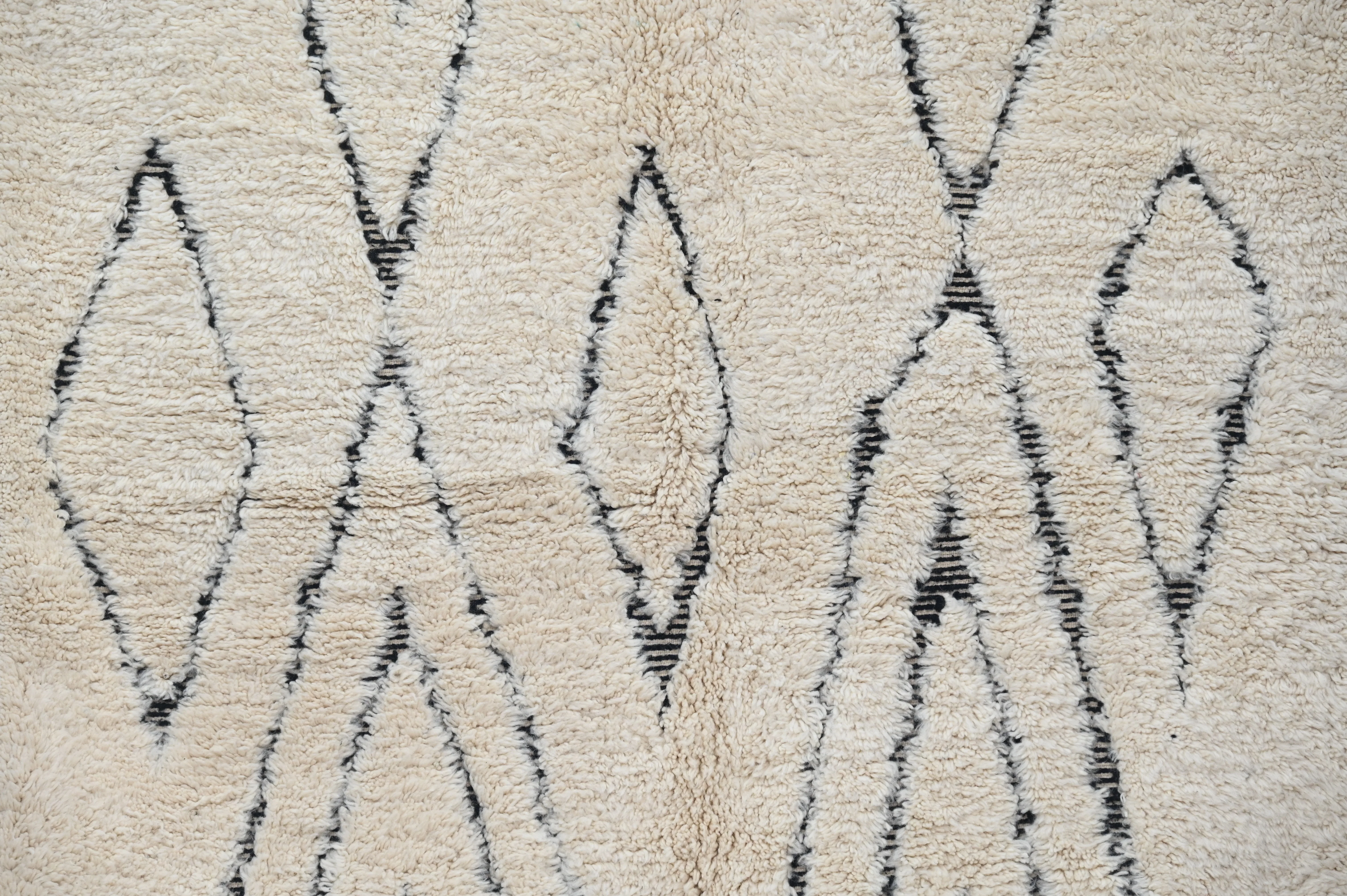 LARGE Beni Ouarain Rug, 310 x 200 cm, GO-813 - Image 6