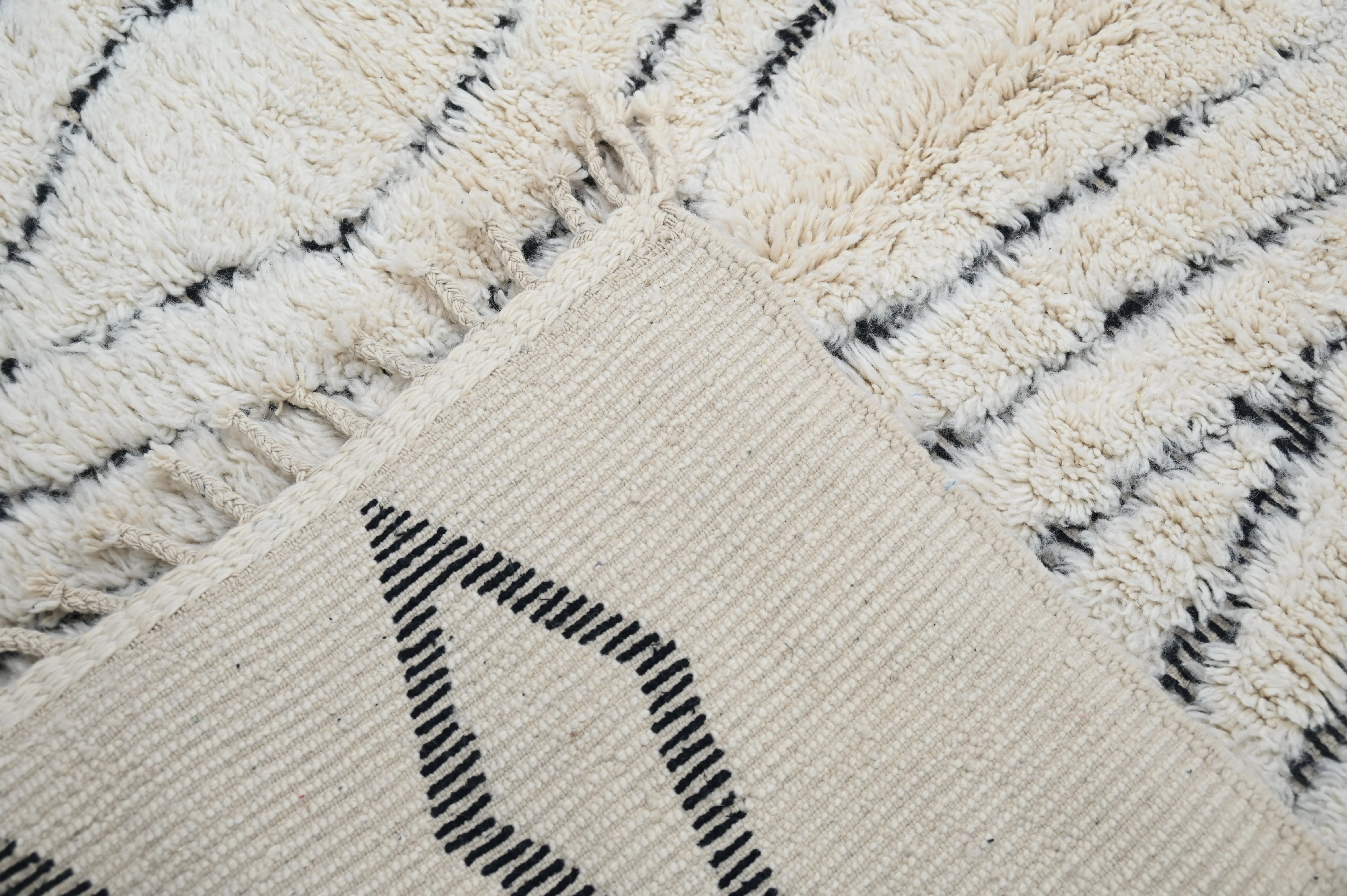 LARGE Beni Ouarain Rug, 310 x 200 cm, GO-813 - Image 7
