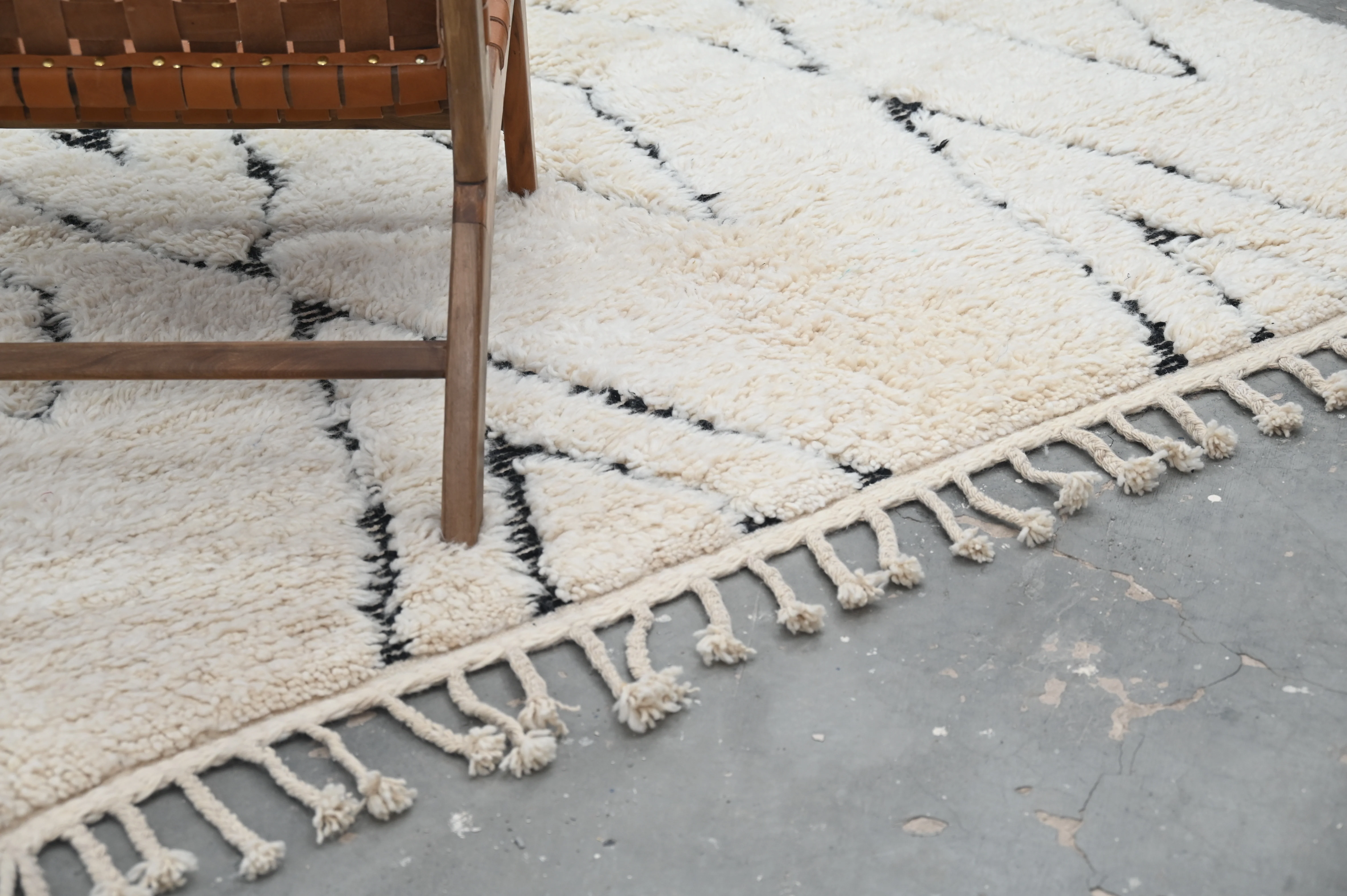 LARGE Beni Ouarain Rug, 310 x 200 cm, GO-813 - Image 8