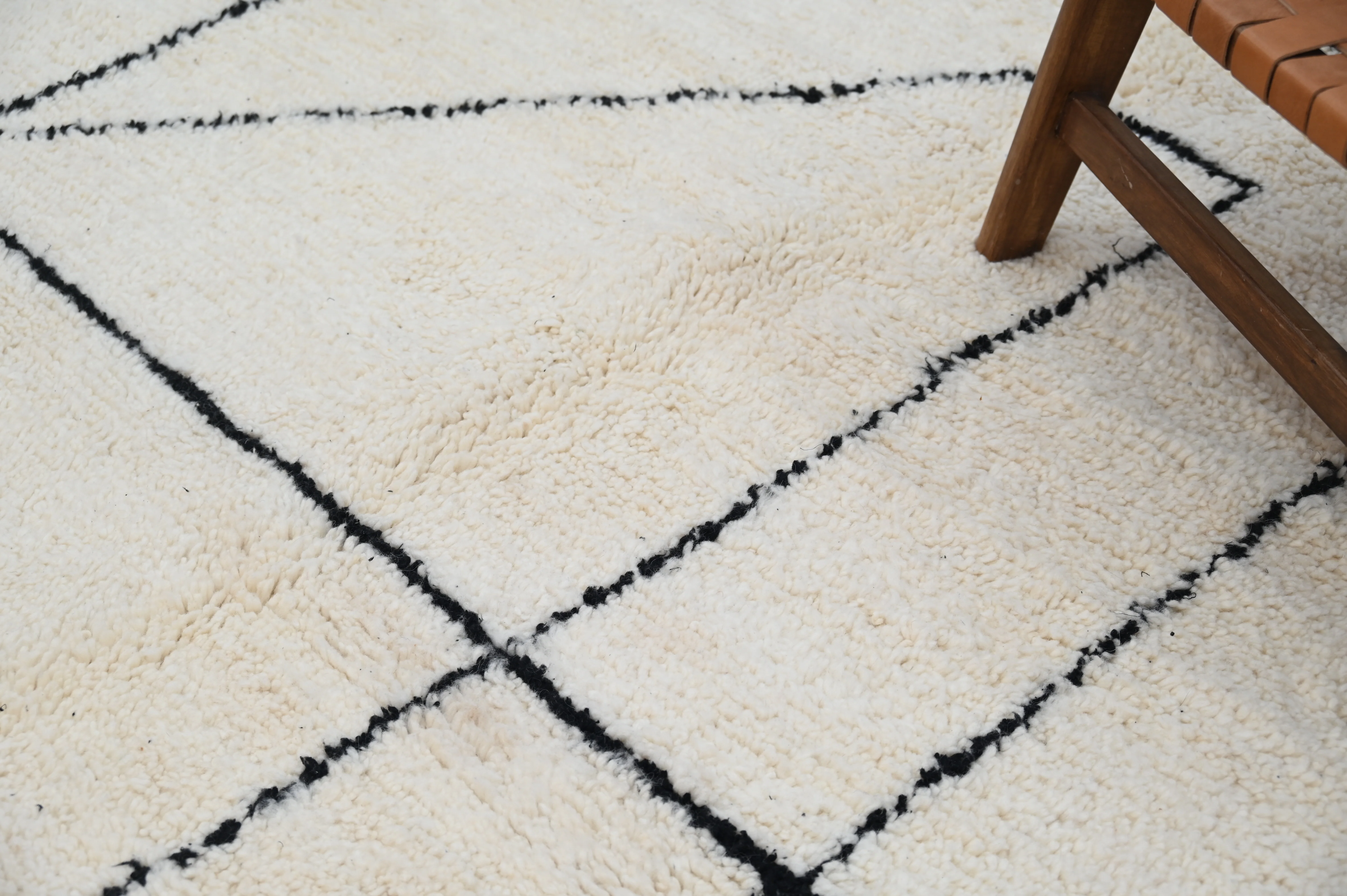 LARGE Beni Ouarain Rug, 310 x 210 cm, GO-854 - Image 2