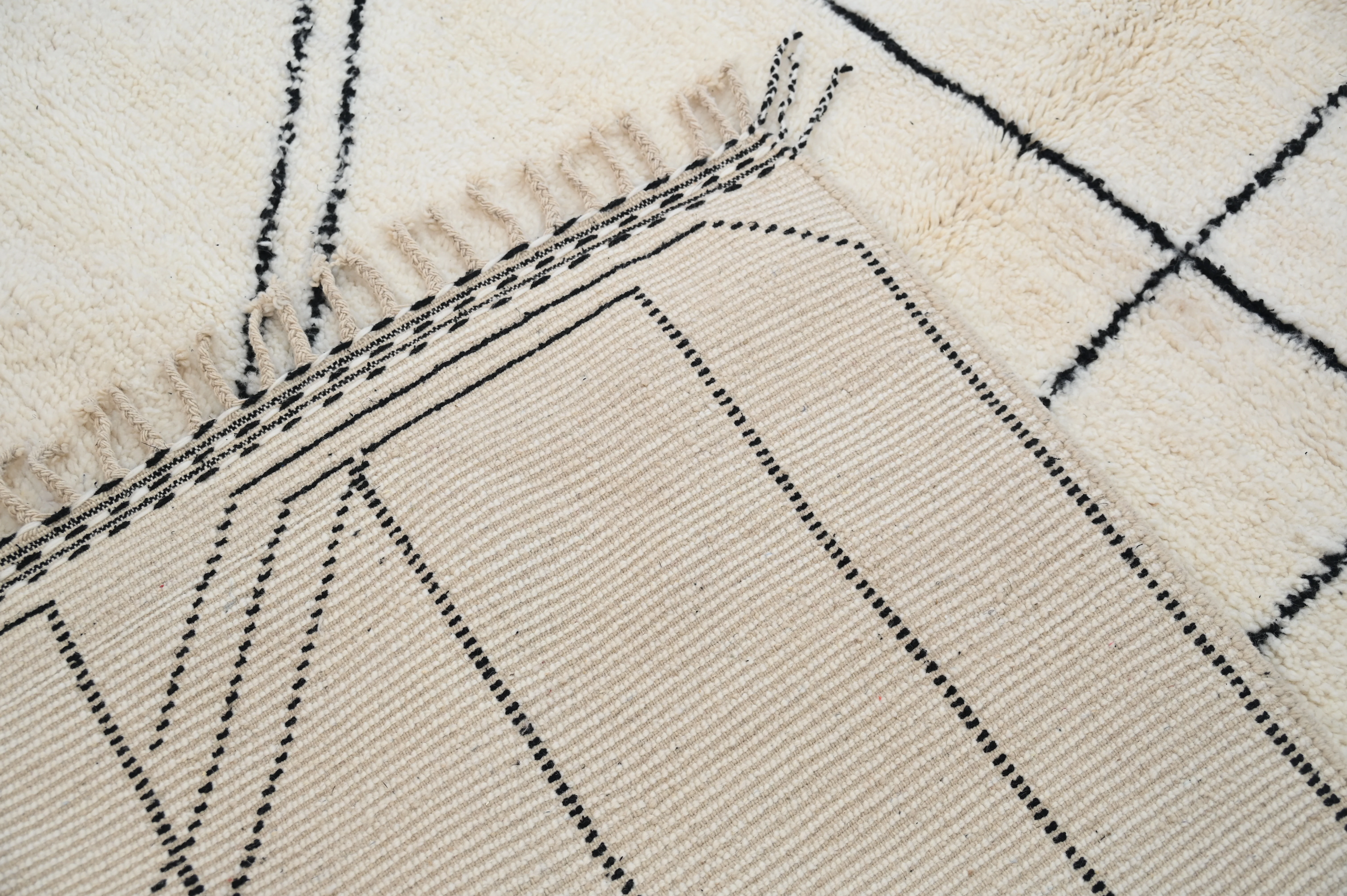 LARGE Beni Ouarain Rug, 310 x 210 cm, GO-854 - Image 8