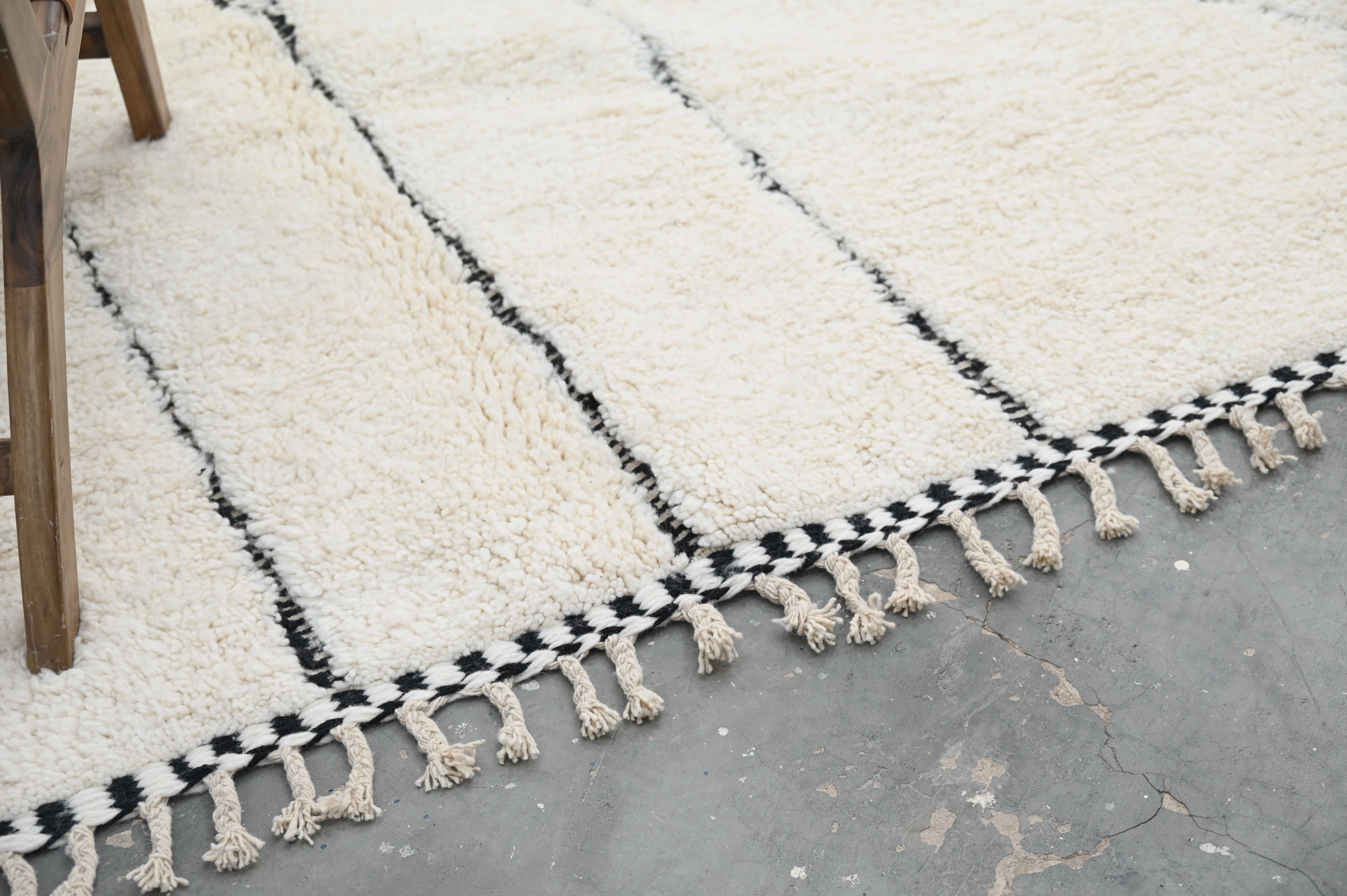 LARGE Beni Ouarain Rug, 310 x 210 cm, GO-861 - Image 4