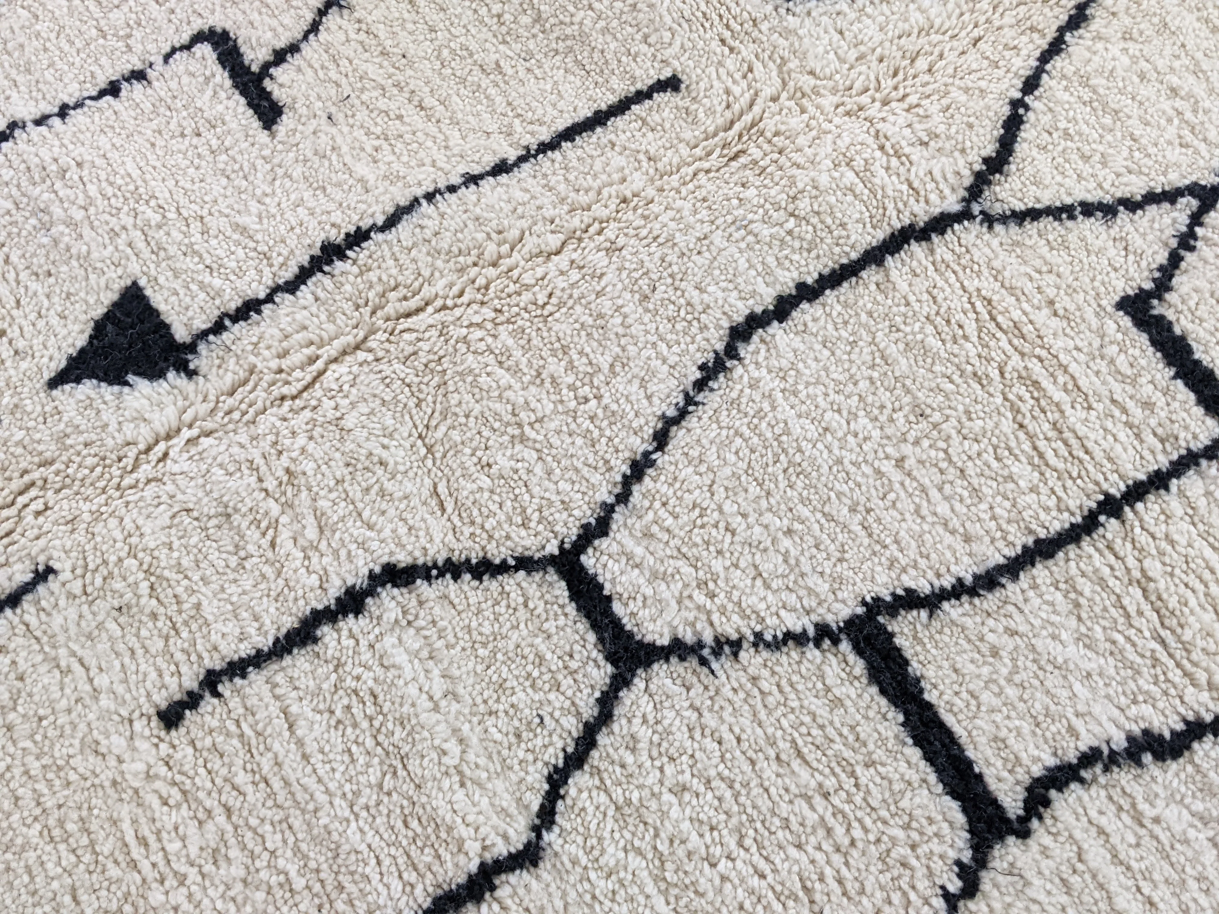 LARGE Beni Ouarain Rug, 320 x 215 cm || 10,5 x 7,05 feet, G-378 - Image 4