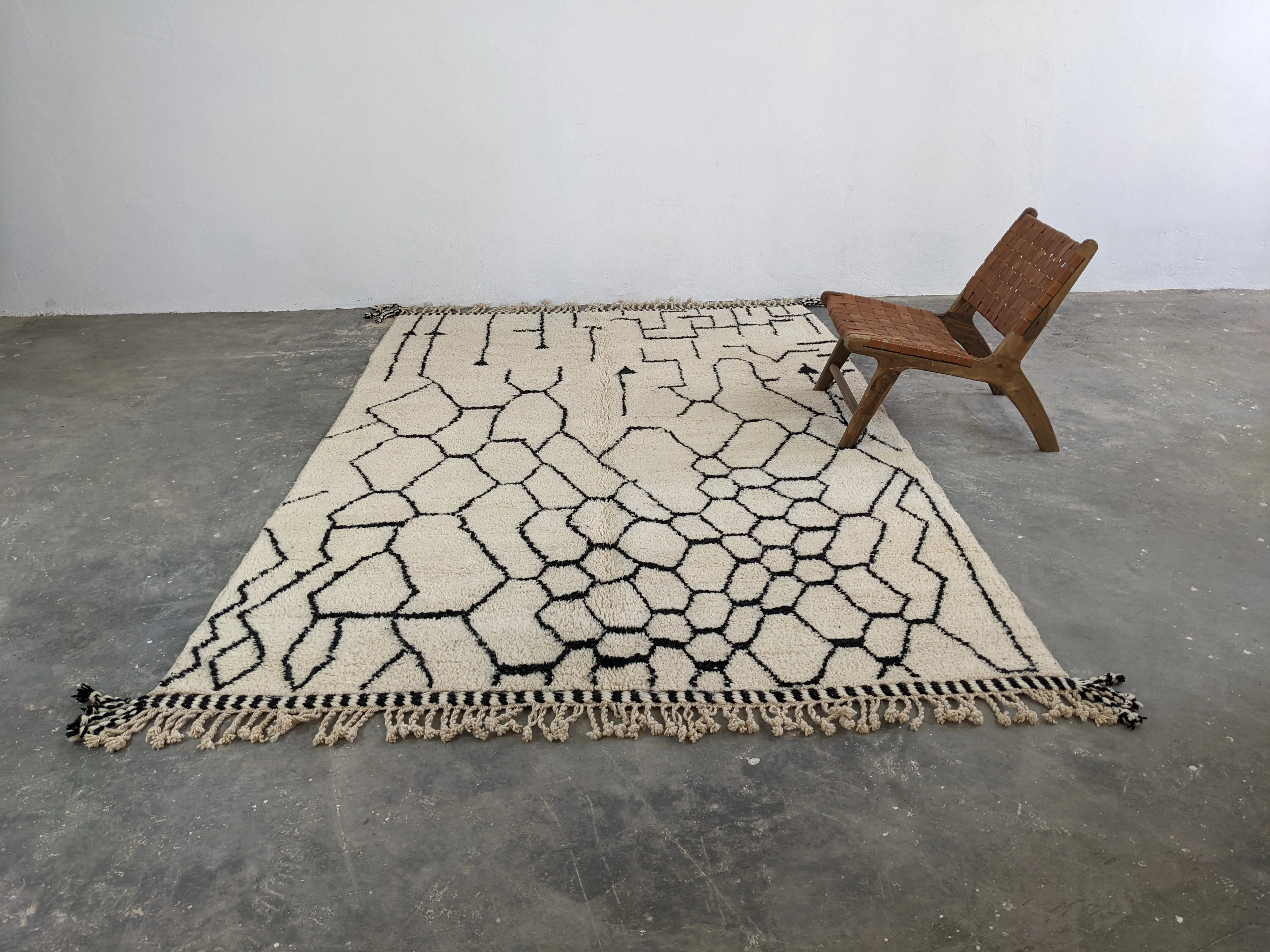 LARGE Beni Ouarain Rug, 320 x 215 cm || 10,5 x 7,05 feet, G-378 - Image 7