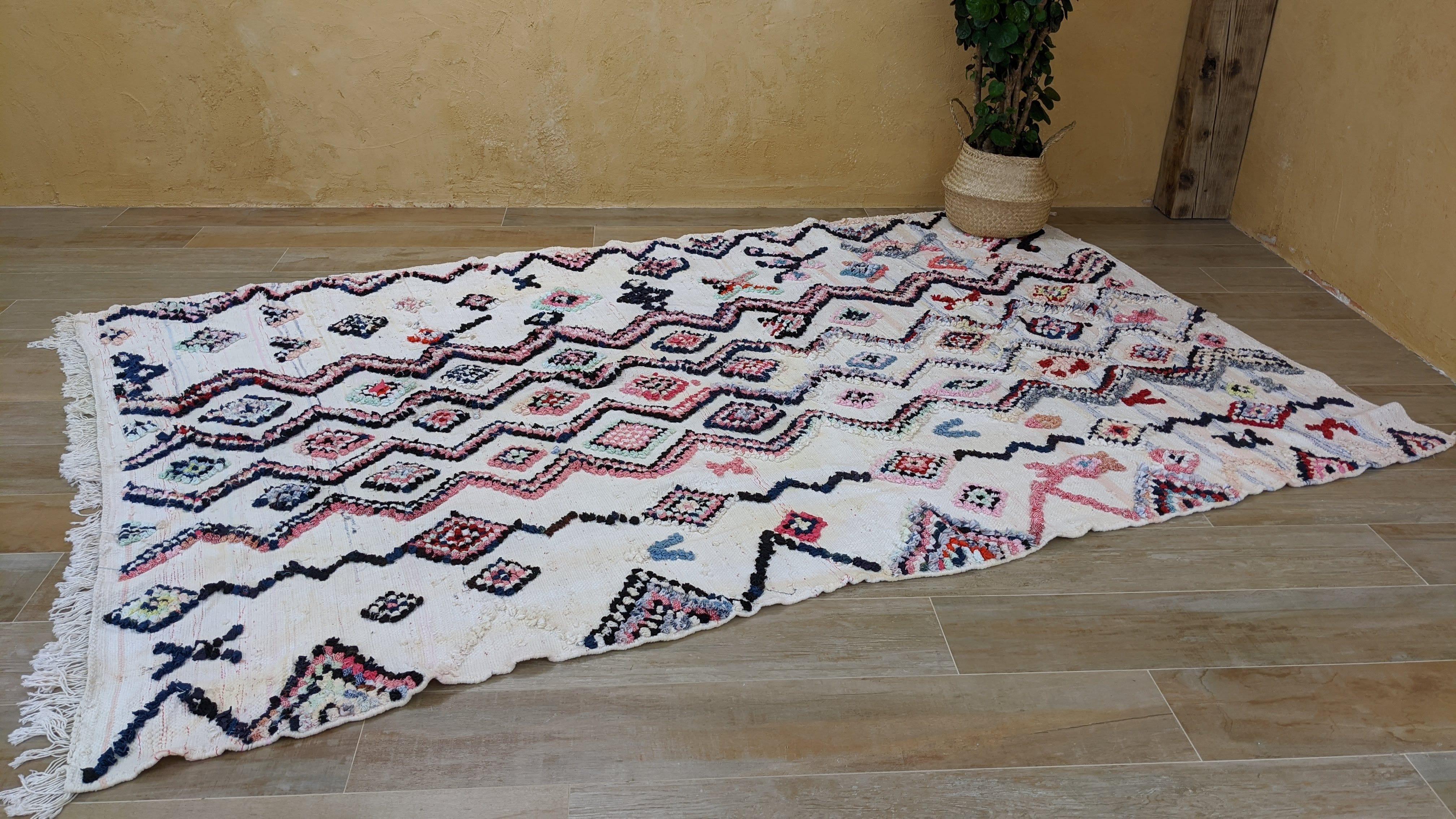 Large Boucherouite Rug, 270 x 180 cm || 8.86 x 5.91 feet - Image 5