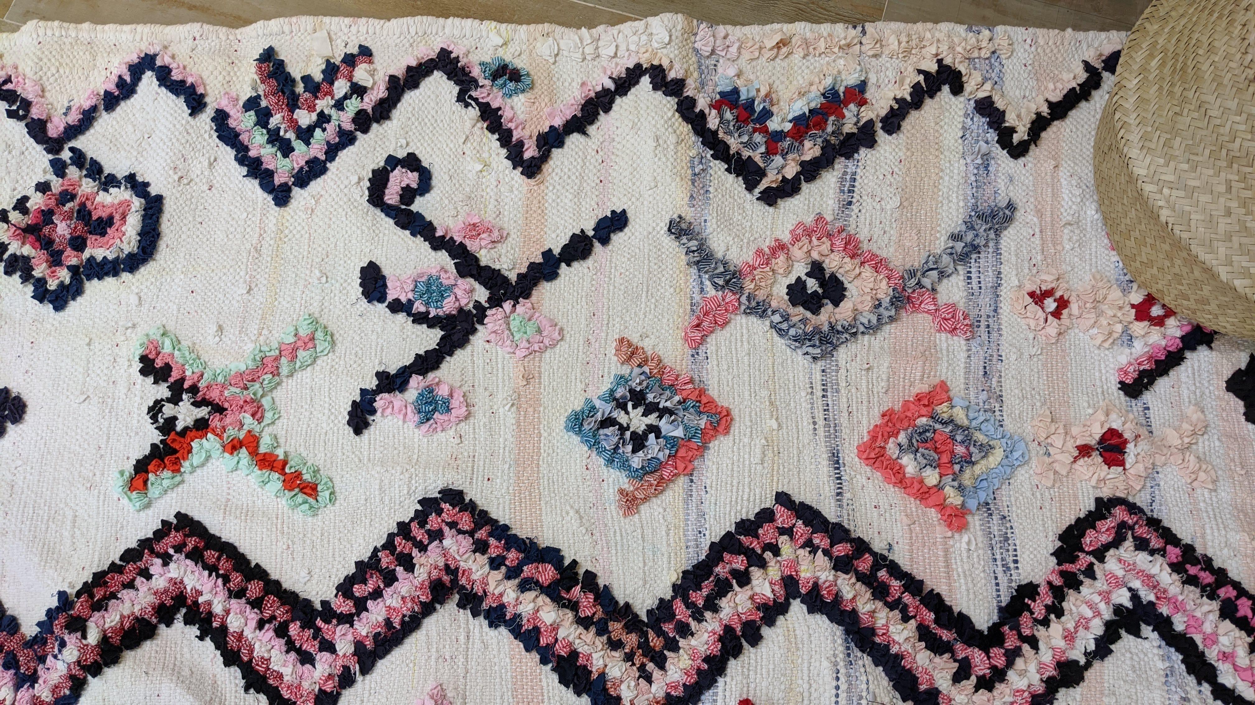 Large Boucherouite Rug, 270 x 180 cm || 8.86 x 5.91 feet - Image 7