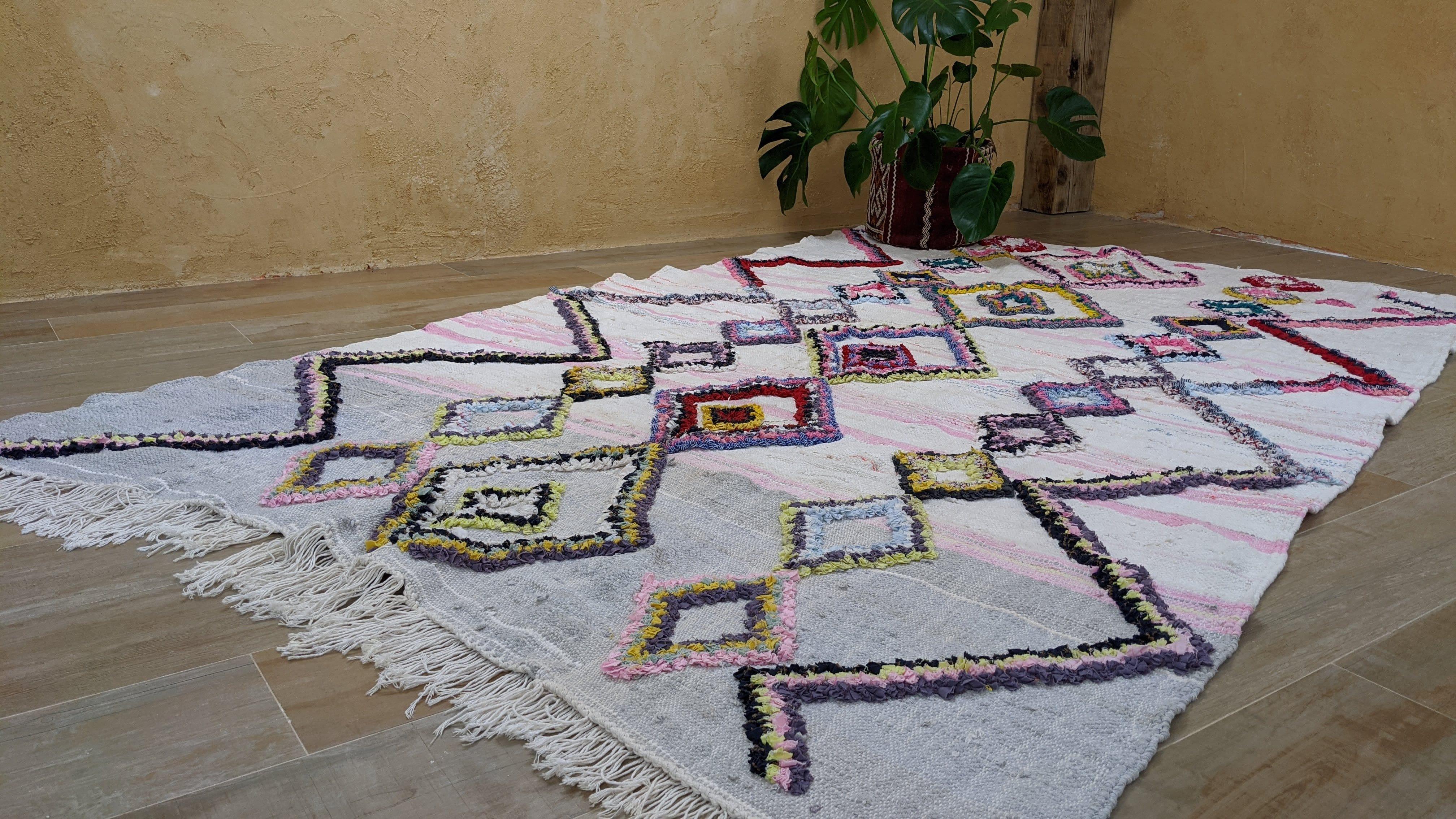 Large Boucherouite Rug, 275 x 163 cm || 9.02 x 5.35 feet - Image 10