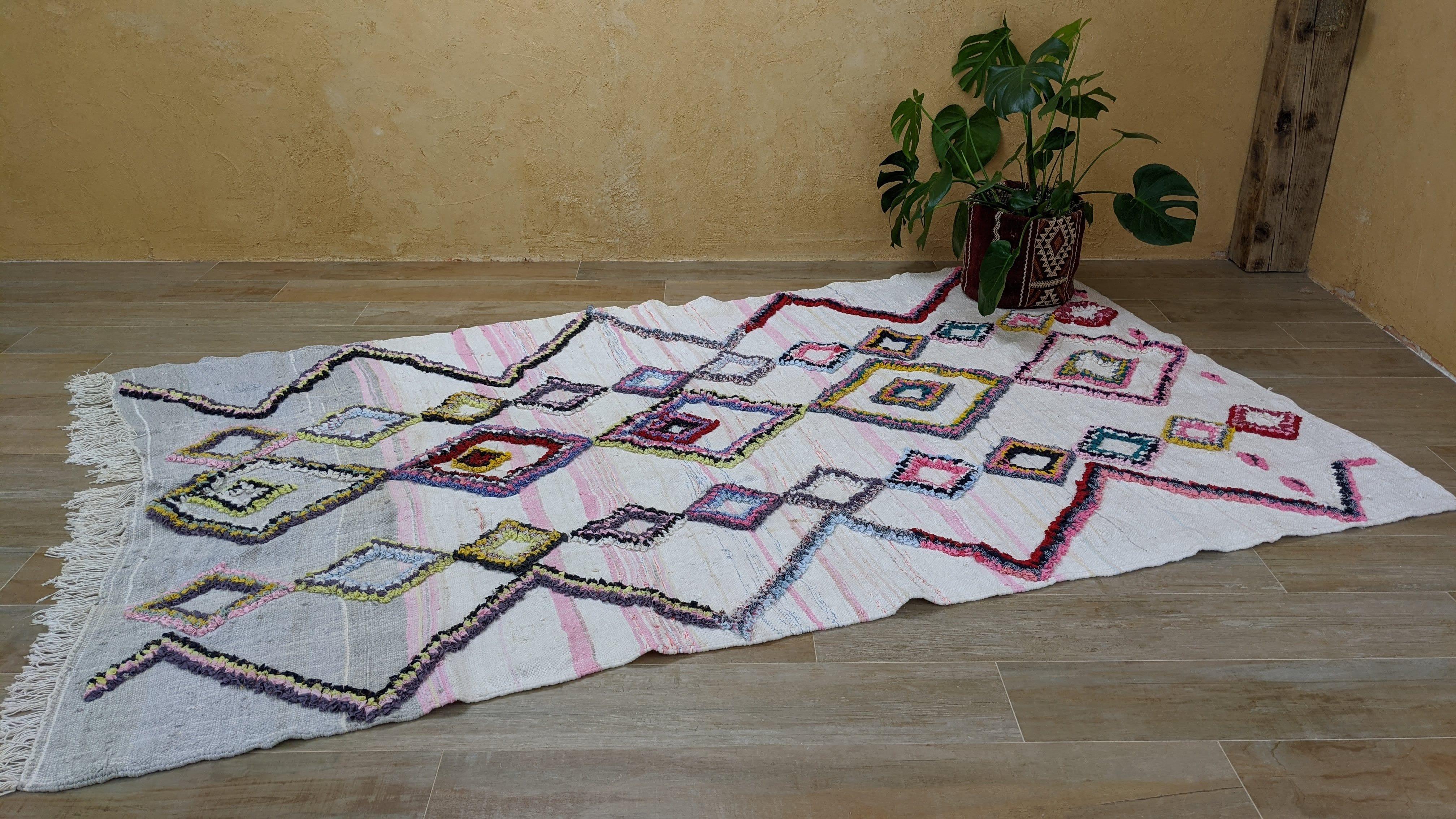 Large Boucherouite Rug, 275 x 163 cm || 9.02 x 5.35 feet - Image 7