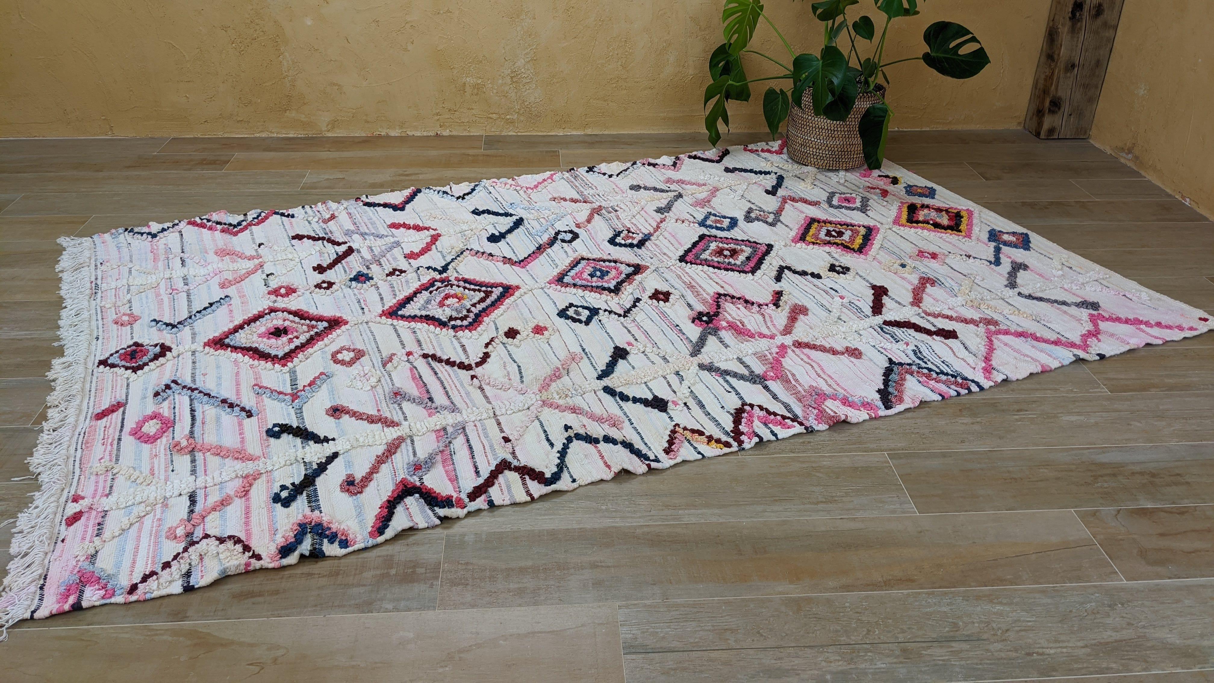 Large Boucherouite Rug, 275 x 170 cm || 9.02 x 5.58 feet - Image 5