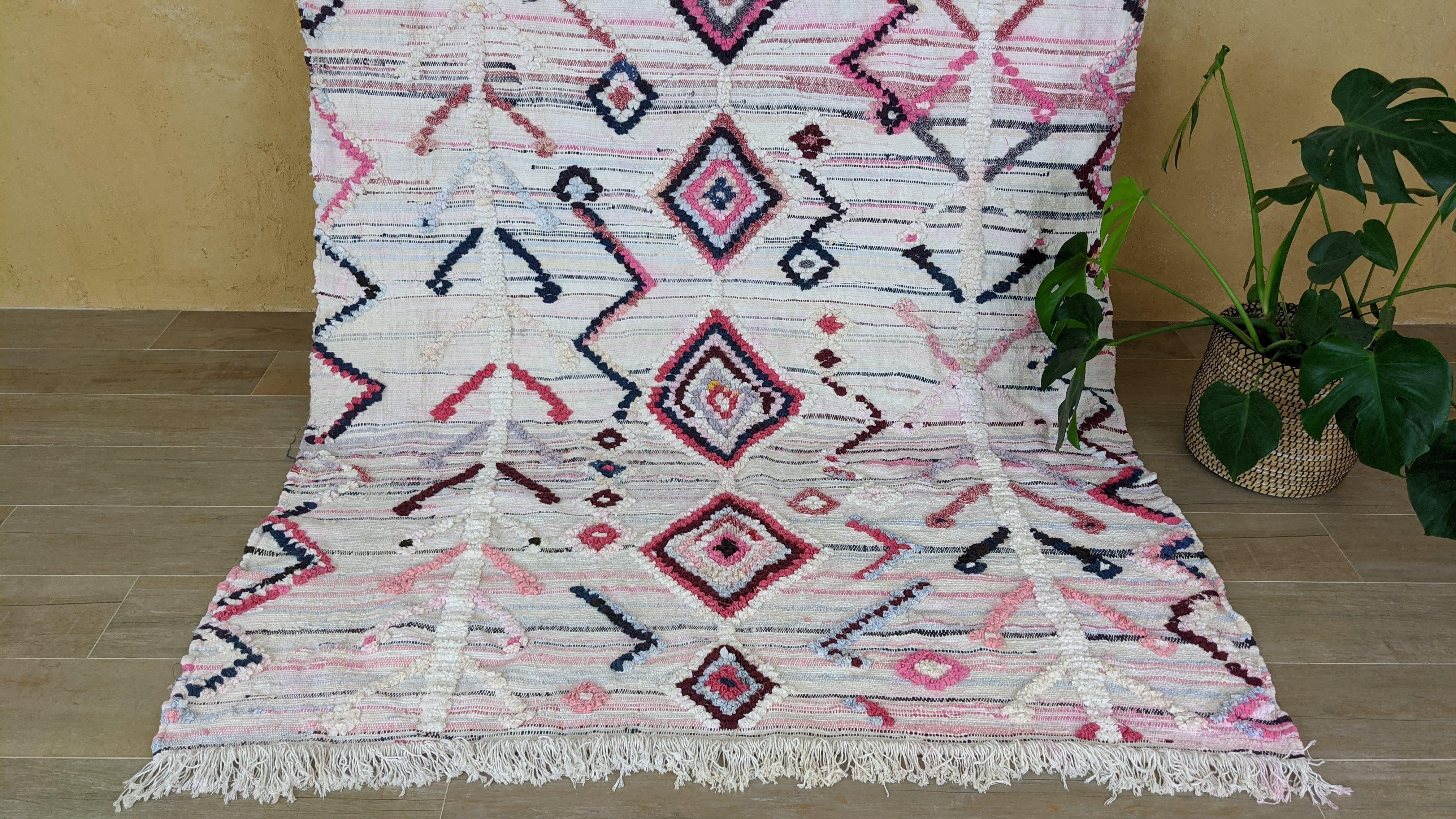 Large Boucherouite Rug, 275 x 170 cm || 9.02 x 5.58 feet - Image 6