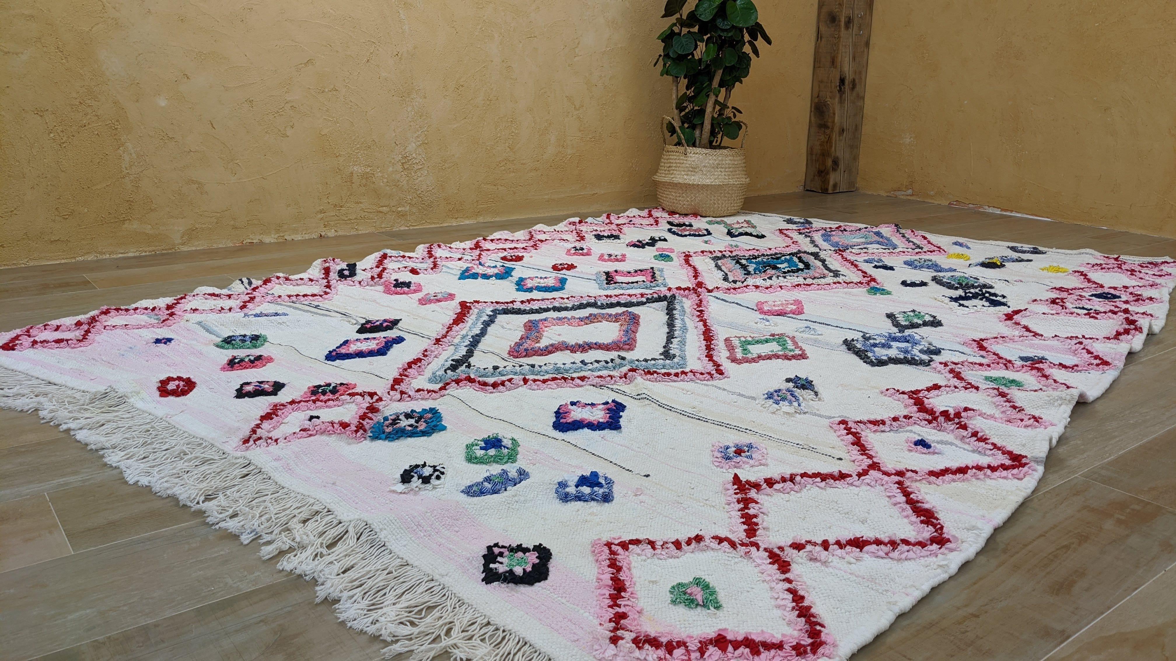 Large Boucherouite Rug, 275 x 185 cm || 9.02 x 6.07 feet - Image 10