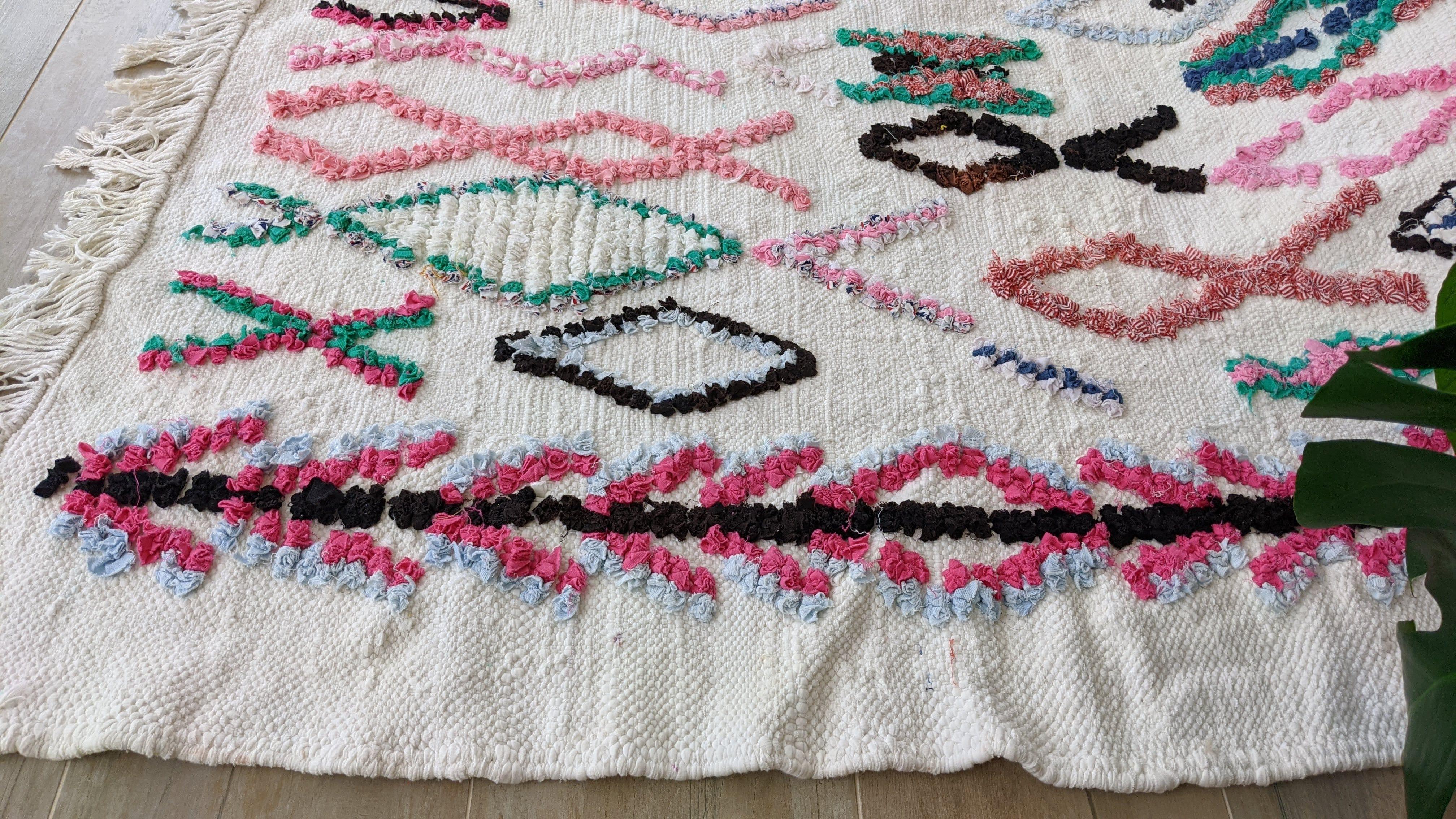 Large Boucherouite Rug, 280 x 180 cm || 9.19 x 5.91 feet - Image 7