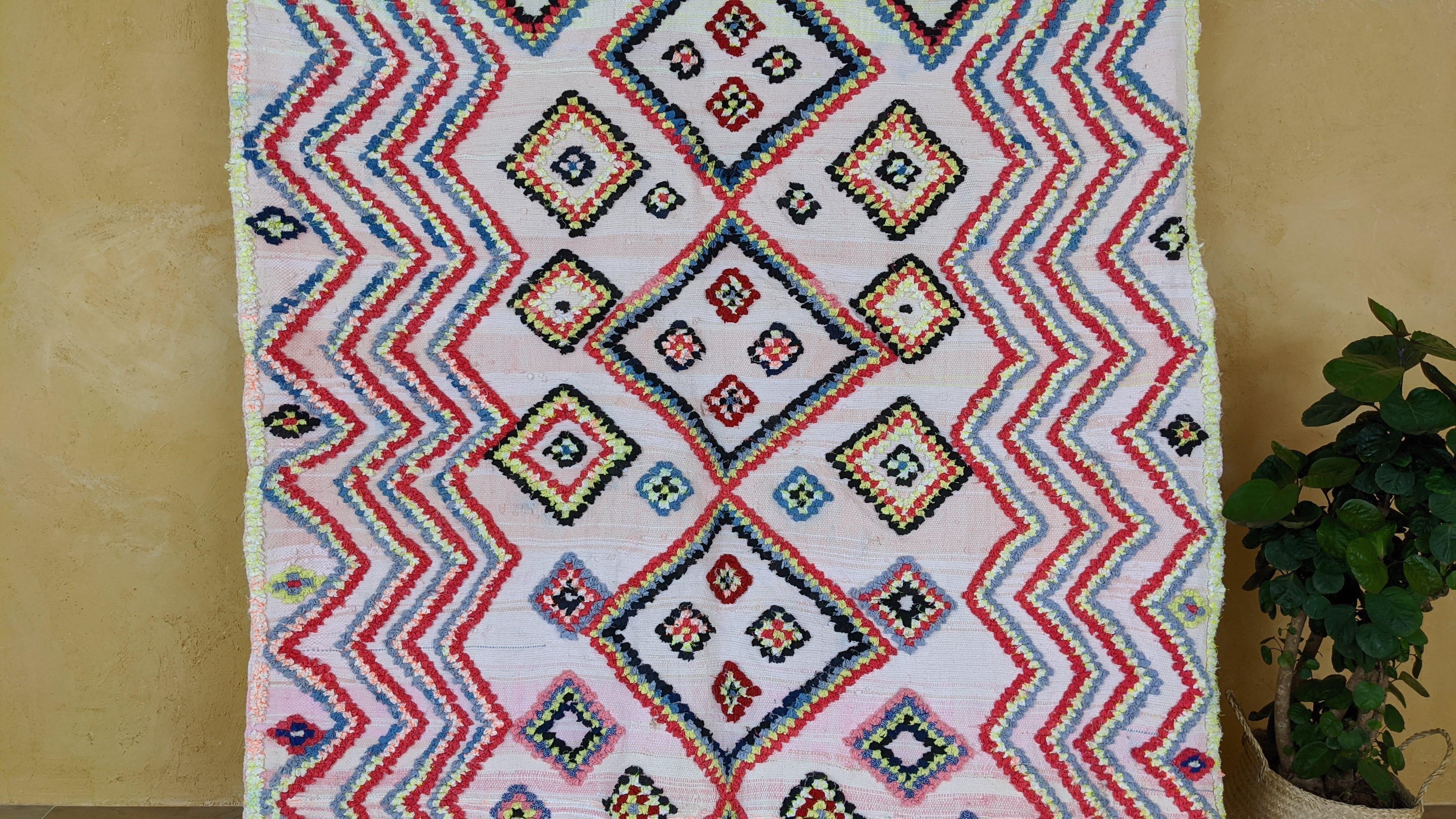 Large Boucherouite Rug, 290 x 175 cm || 9.51 x 5.74 feet - Image 3