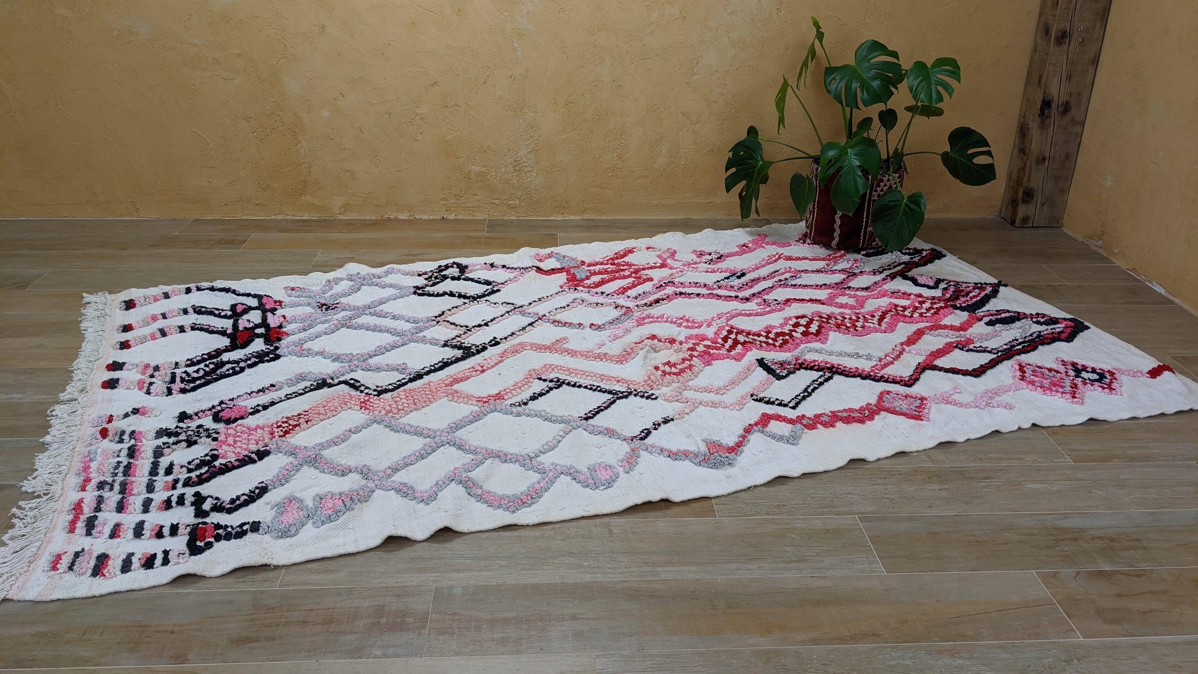 Large Boucherouite Rug, 295 x 165 cm || 9.68 x 5.41 feet - Image 6