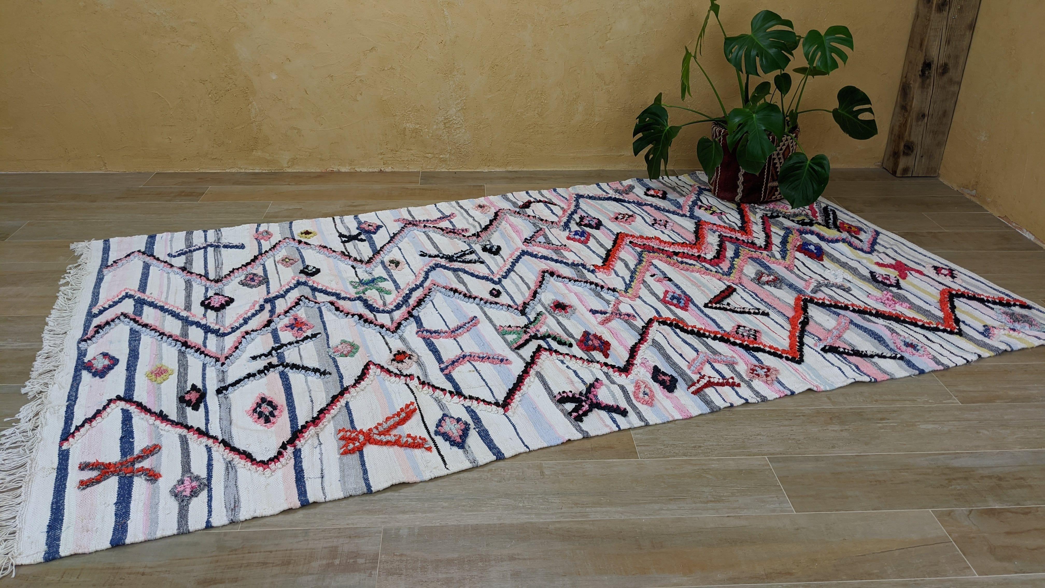 Large Boucherouite Rug, 295 x 170 cm || 9.68 x 5.58 feet - Image 6