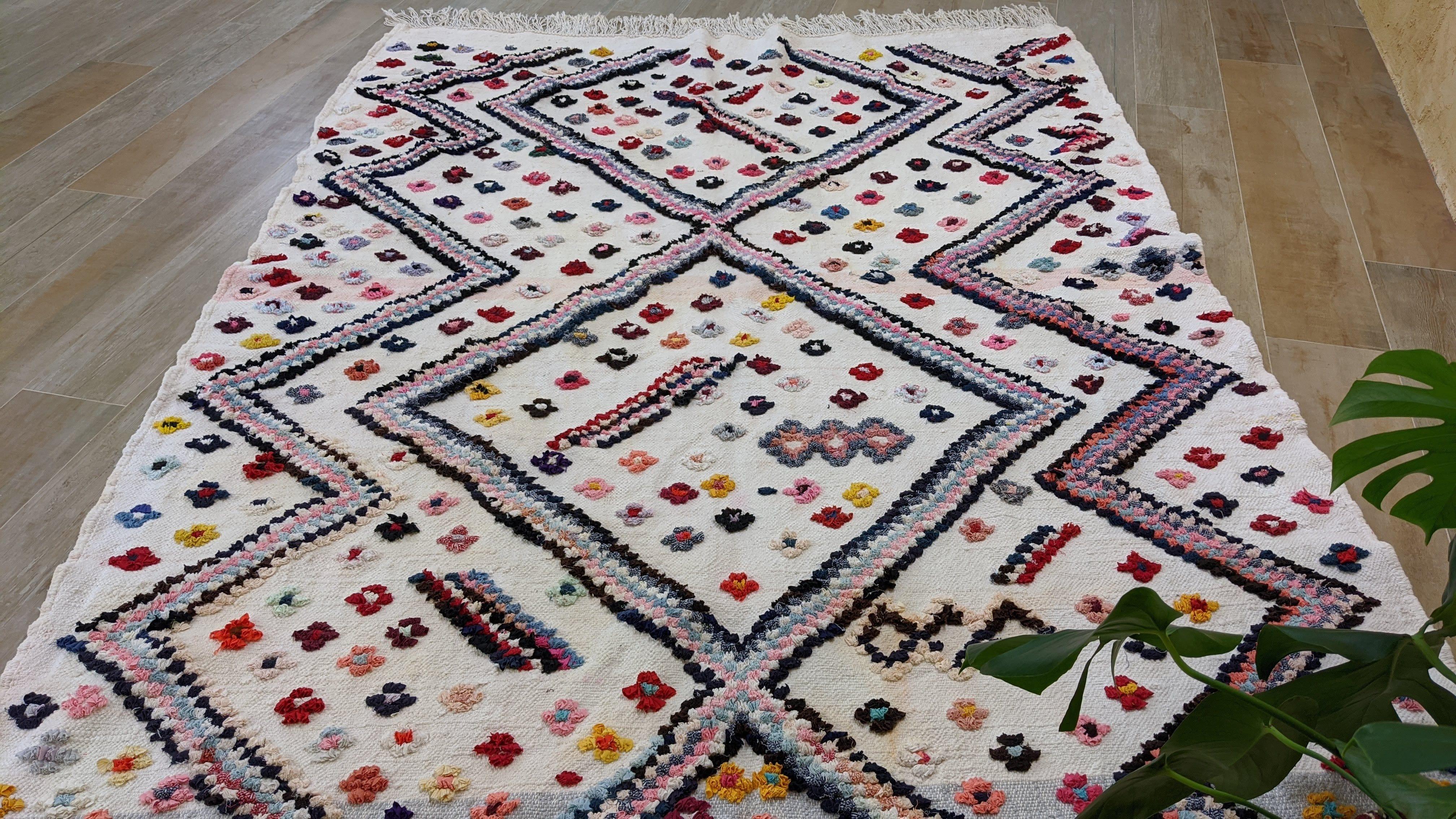 Large Boucherouite Rug, 295 x 183 cm || 9.68 x 6 feet - Image 8