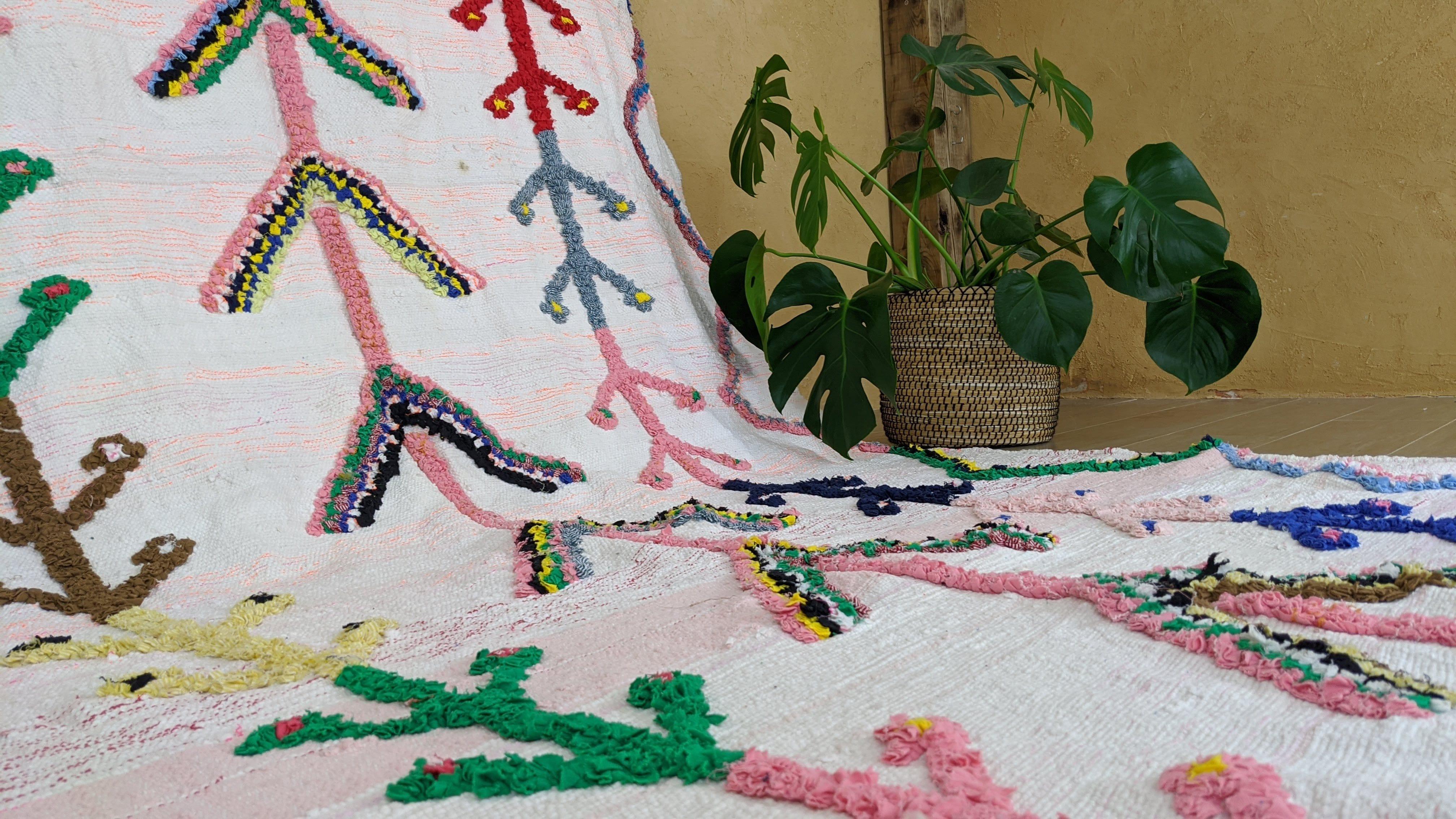 Large Boucherouite Rug, 300 x 180 cm || 9.84 x 5.91 feet - Image 3
