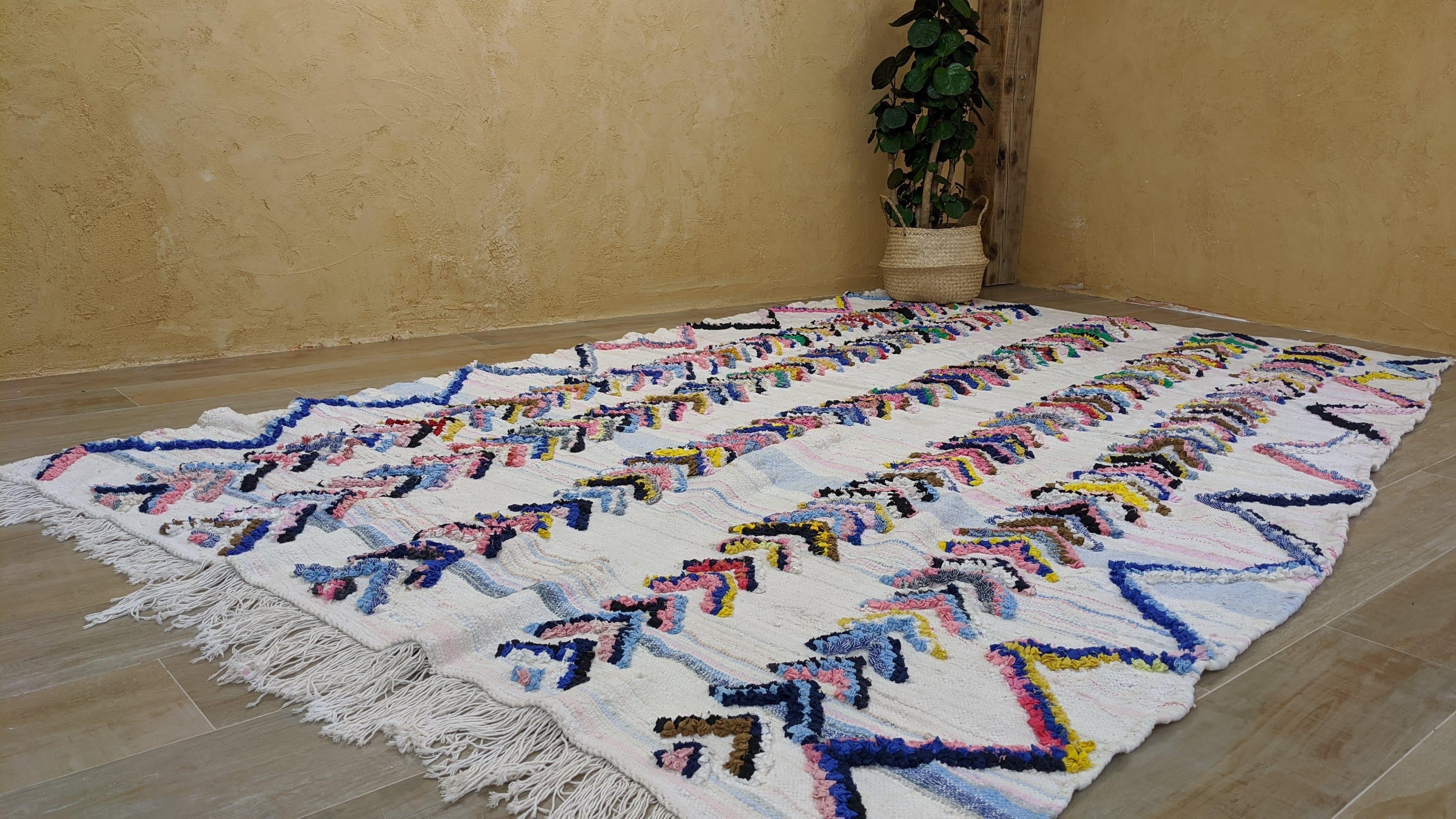 Large Boucherouite Rug, 315 x 177 cm || 10.33 x 5.81 feet - Image 10