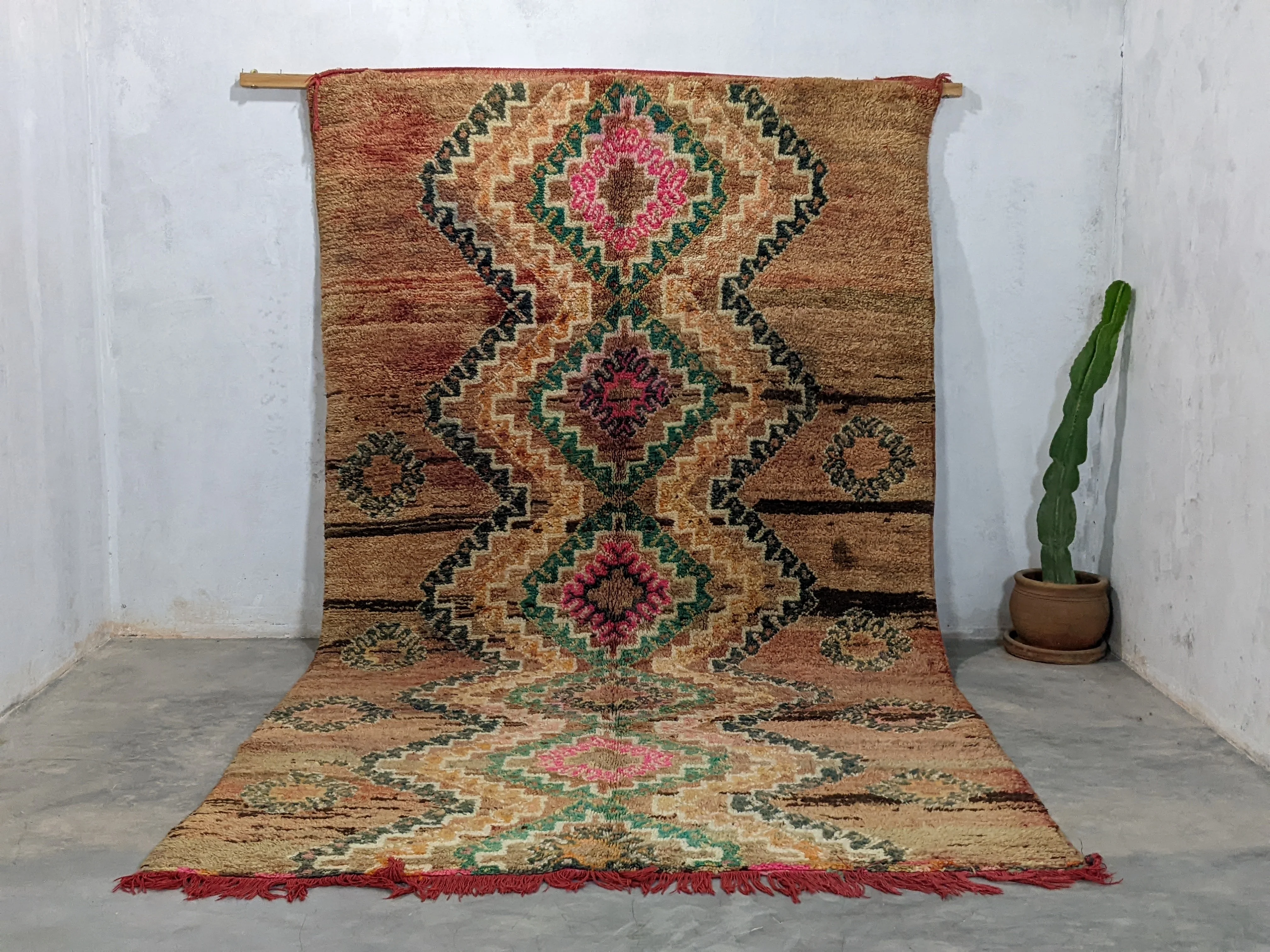 Vintage 1970s Handwoven Boujaad Rug, 335 x 170 cm || 10,99 x 5,58 feet, V-7503 - Image 3