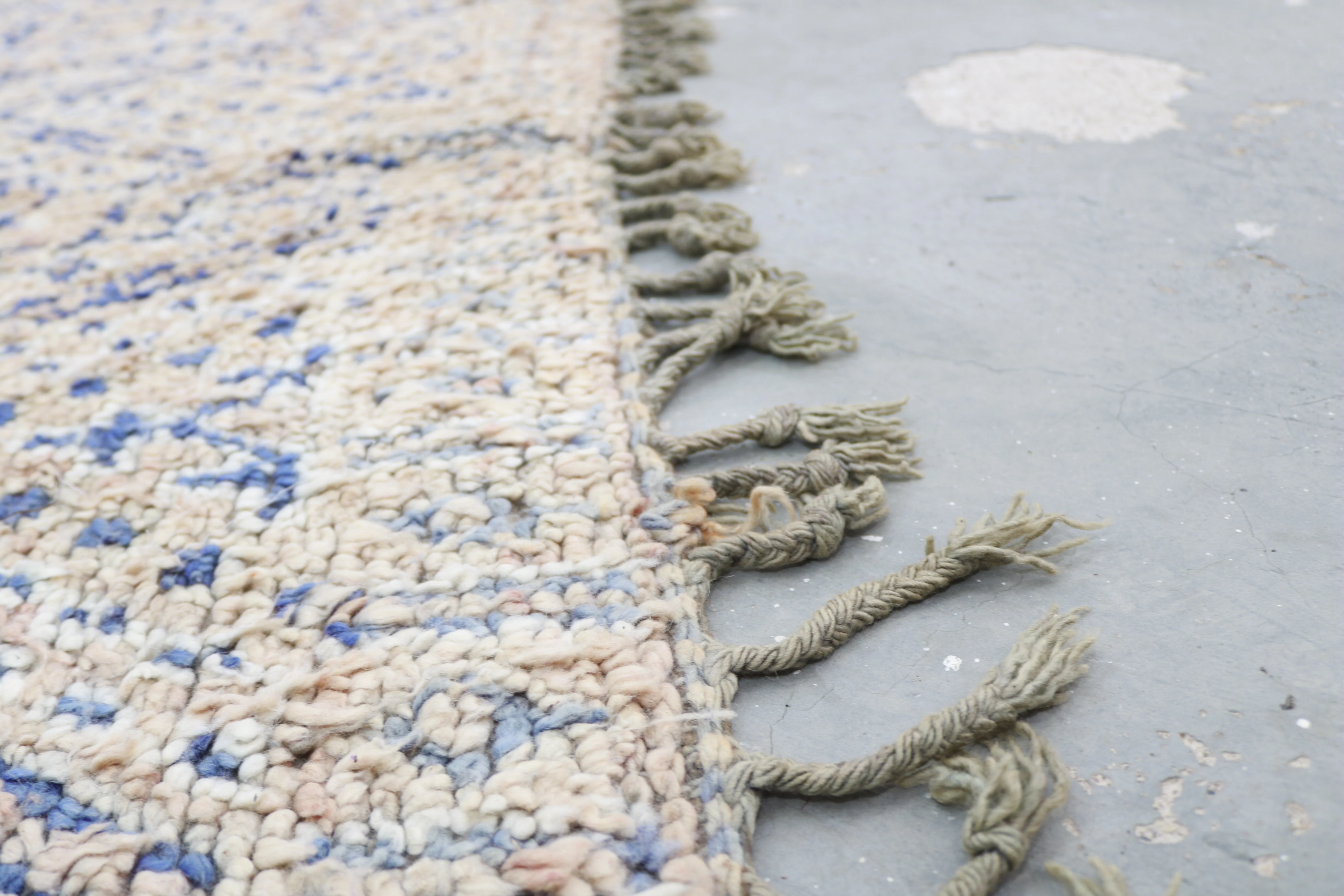Vintage Beni M’Guild Rug 280×200 cm – Faded Moroccan Berber Rug with Blue Tribal Diamond Patterns, GO-1005 - Image 5