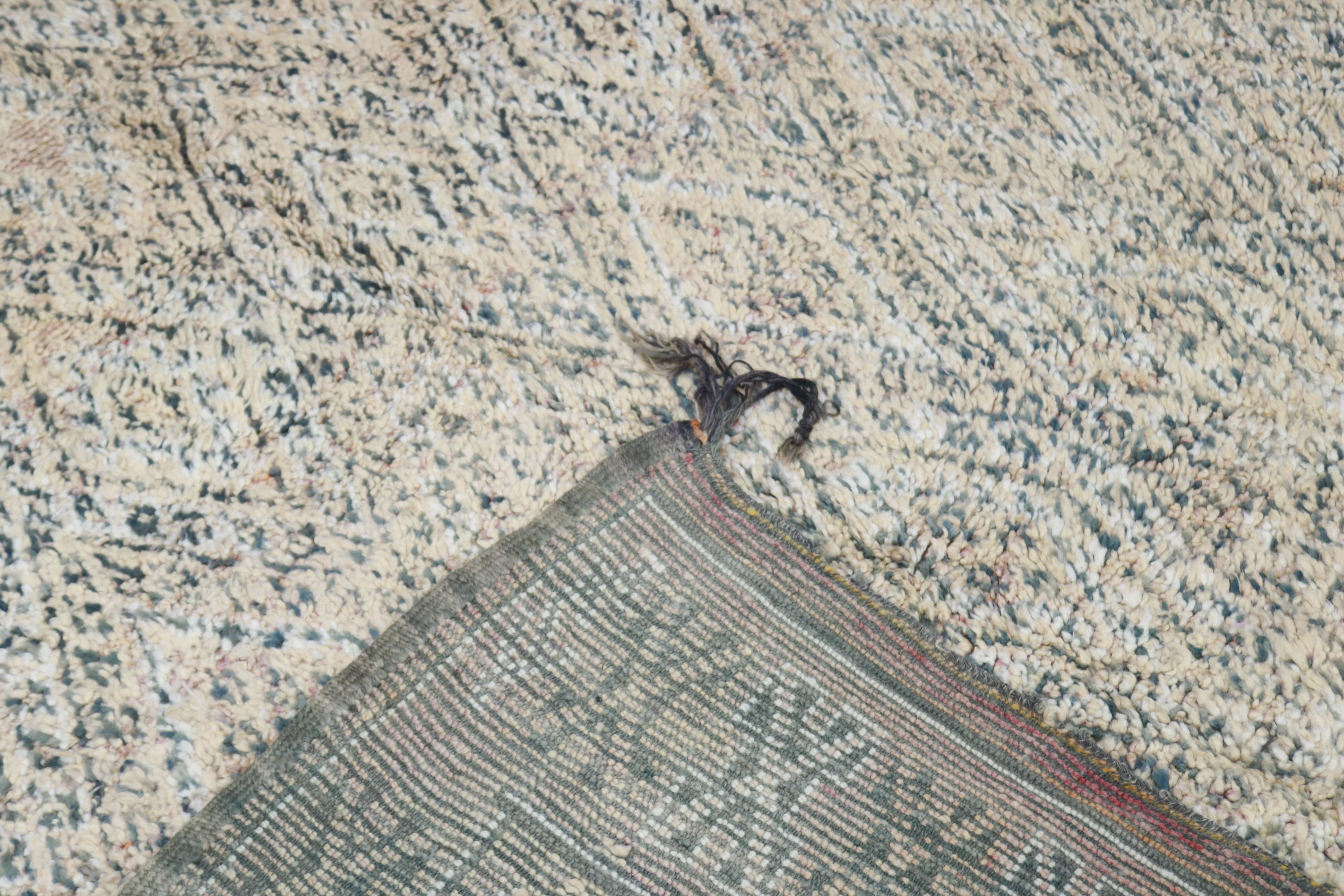 Vintage Beni M’Guild Rug 285×215 cm – Distressed Moroccan Berber Rug with Faded Tribal Patterns, GO-1006 - Image 3