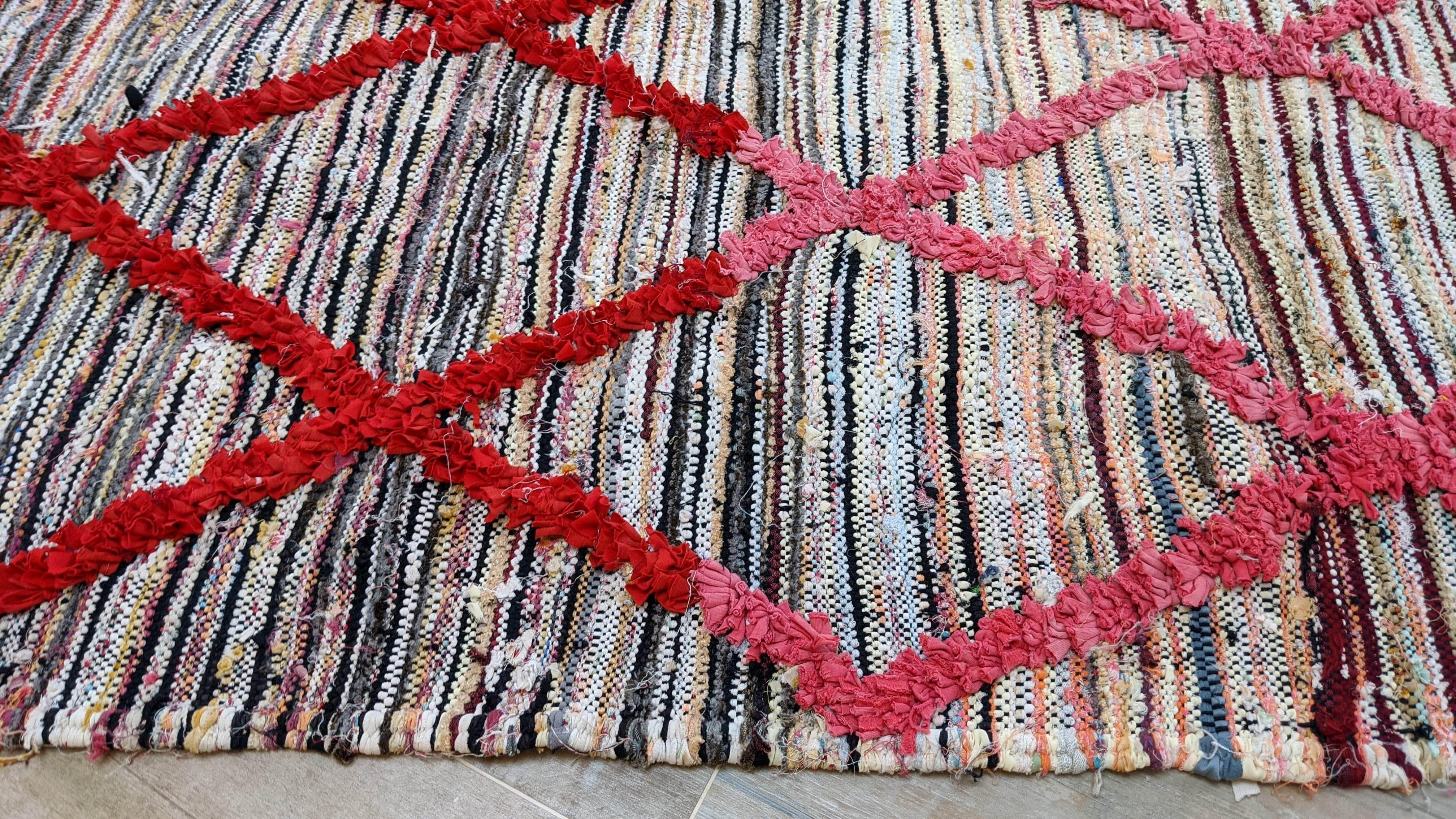 Vintage Boucherouite Rug - 175 x 110 cm || 5.74 x 3.61 feet - Image 9