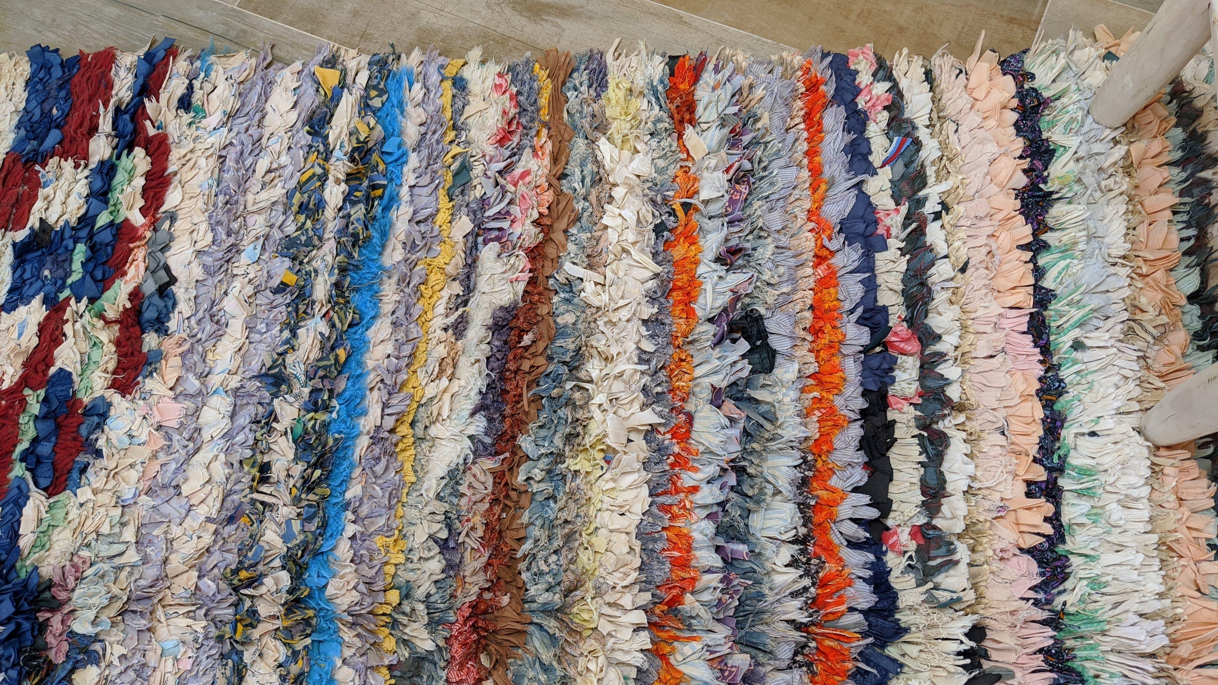 Vintage Boucherouite Rug - 220 x 130 cm || 7.22 x 4.27 feet - Image 7