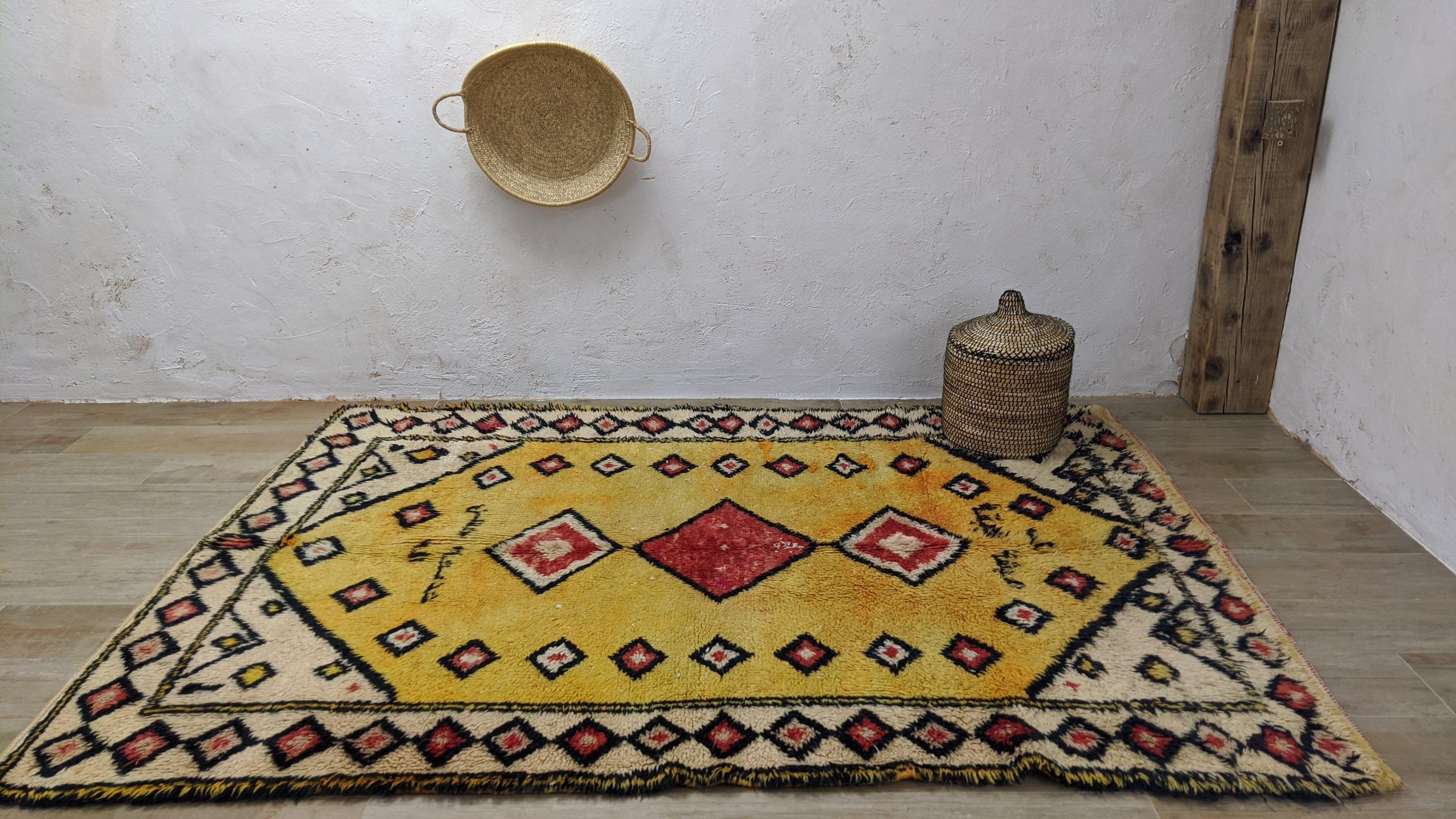 Vintage Boujaad rug, 225 x 165 cm || 7.38 x 5.41 feet - Image 2