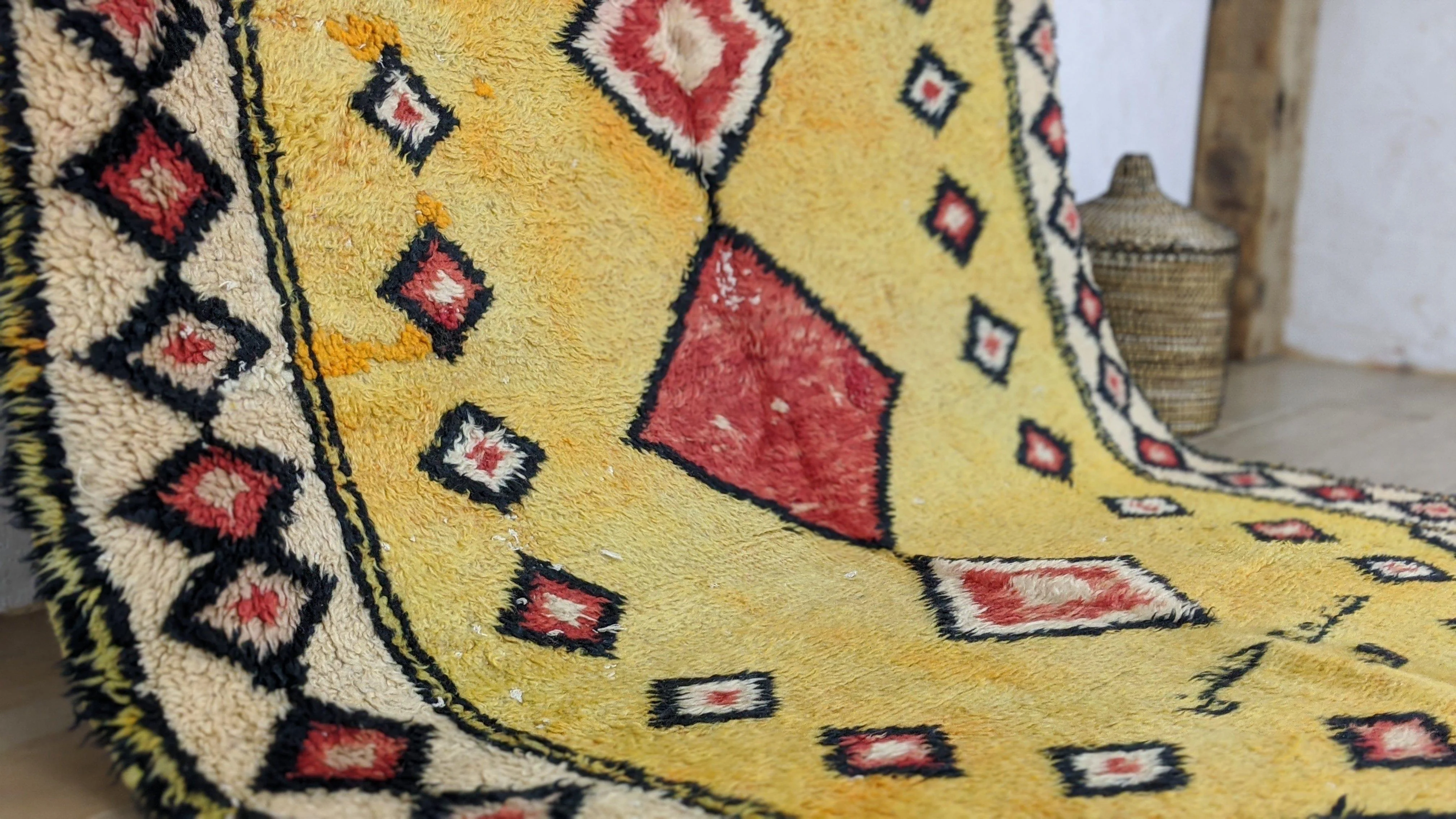 Vintage Boujaad rug, 225 x 165 cm || 7.38 x 5.41 feet - Image 5