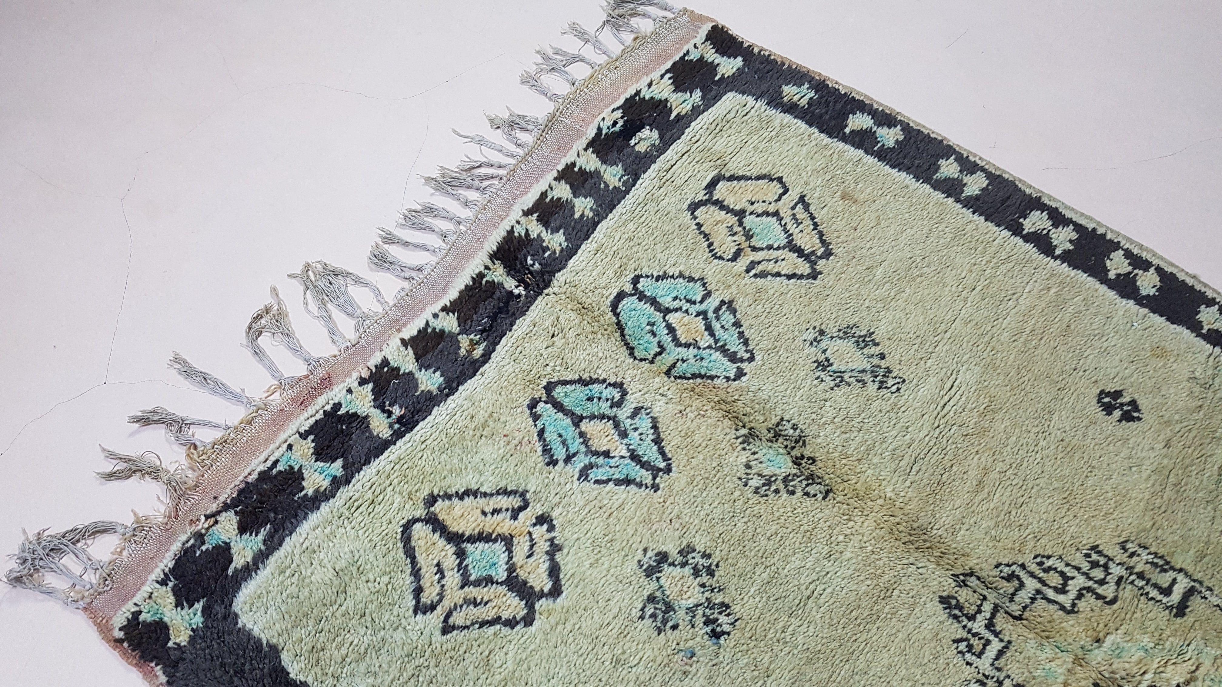 Vintage Boujaad rug, 235 x 145 cm || 7.71 x 4.76 feet - Image 4
