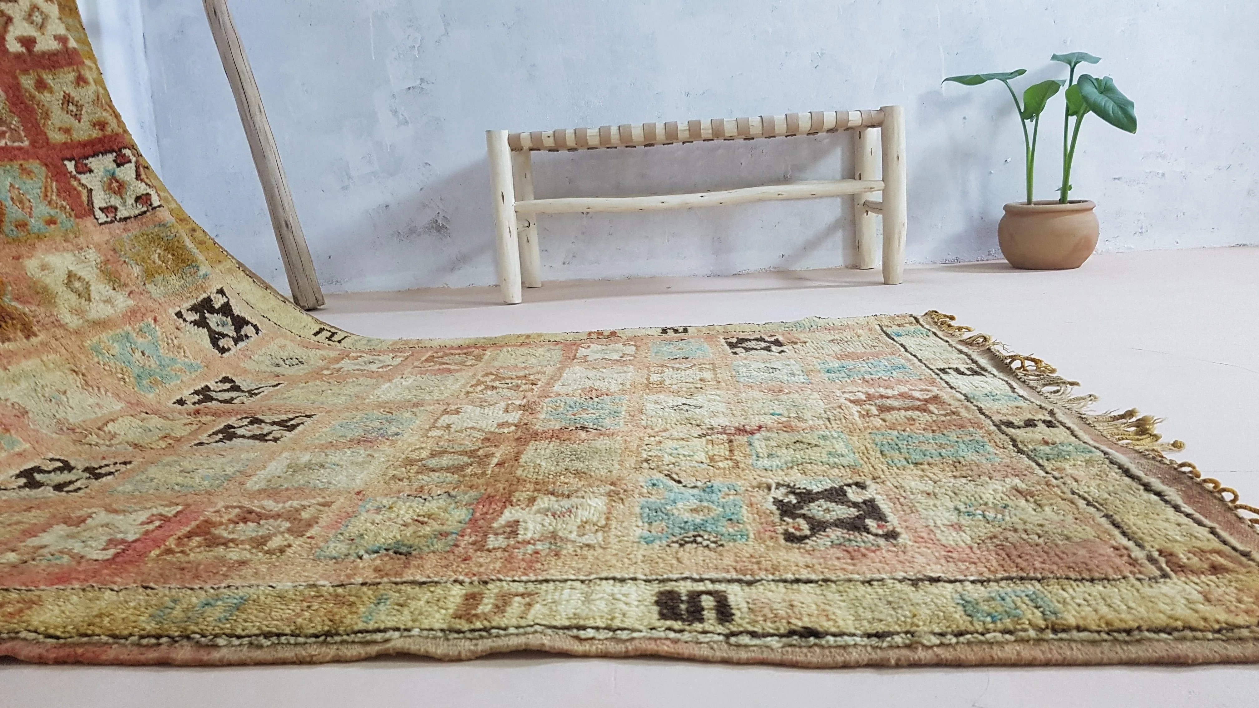 Vintage Boujaad rug, 290 x 130 cm || 9.51 x 4.27 feet - Image 2