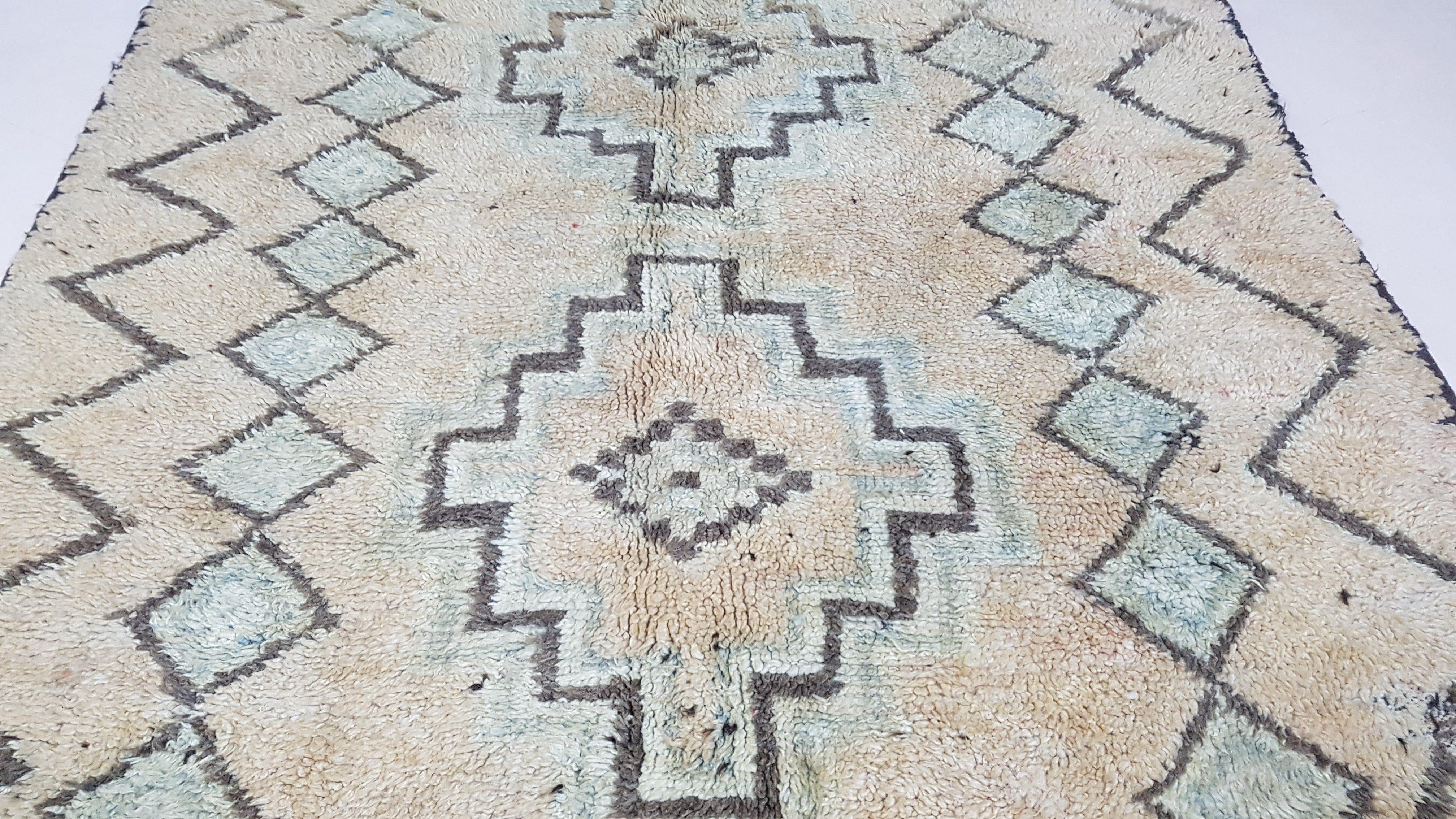 Vintage Boujaad rug, 295 x 165 cm || 9.68 x 5.41 feet - Image 5