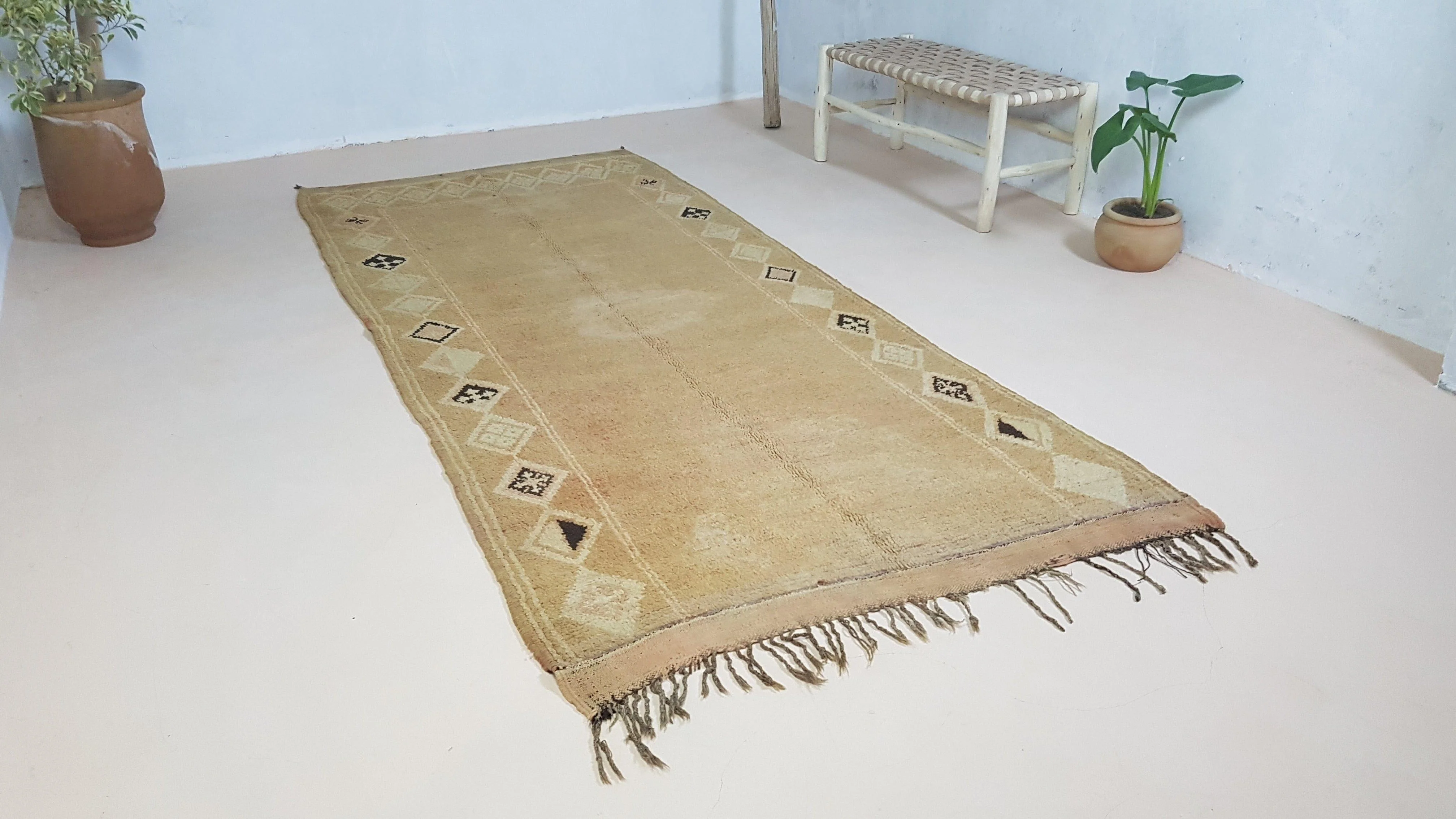 Vintage Boujaad rug, 300 x 130 cm || 9.84 x 4.27 feet - Image 6